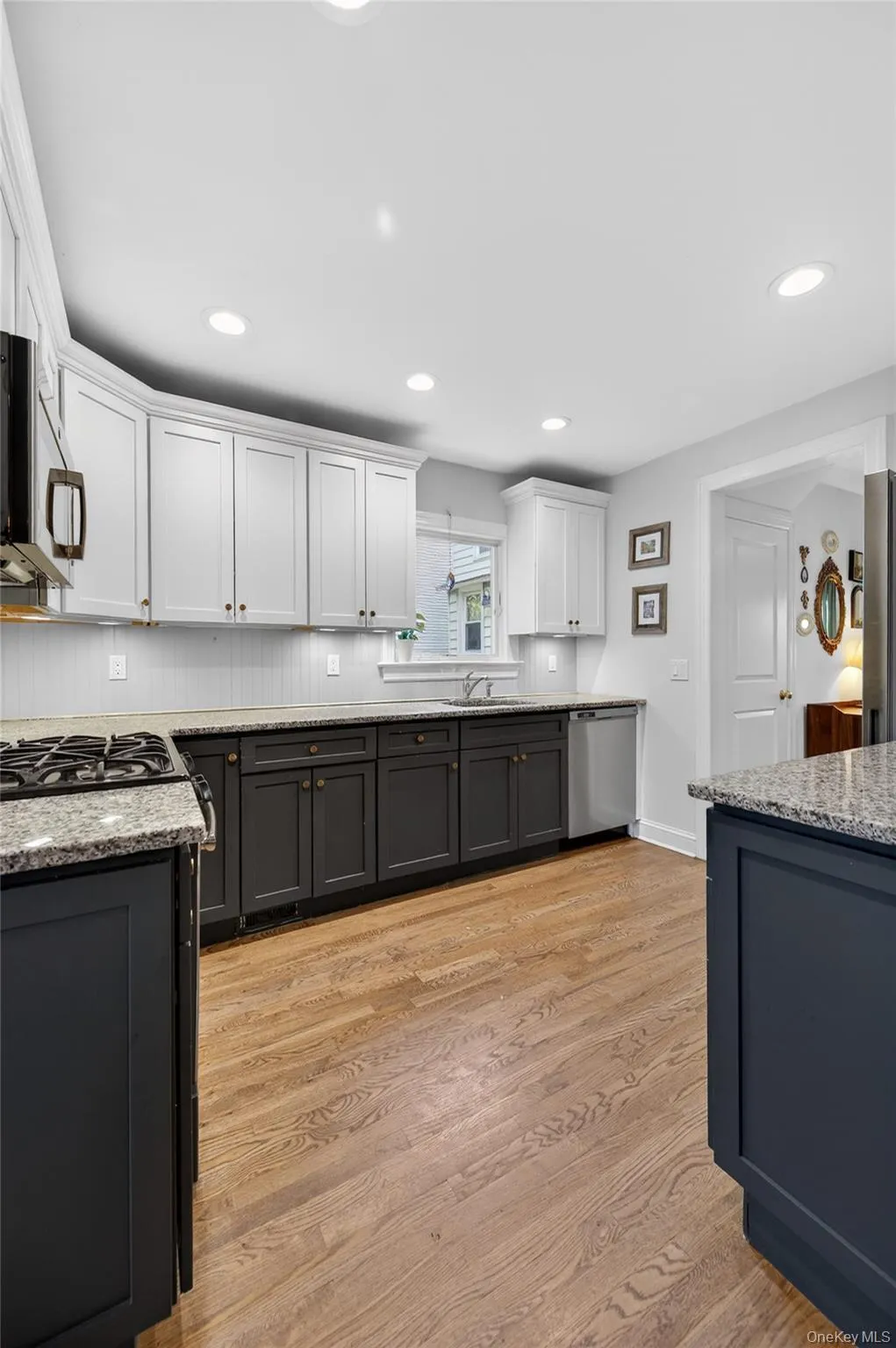 96 School Street, Oyster Bay, NY, 4 Bedrooms Bedrooms, 7 Rooms Rooms,3 BathroomsBathrooms,Residential Lease,For Rent,School,0,1018961 96 School Street, Oyster Bay, NY, 4 Bedrooms Bedrooms, 7 Rooms Rooms,3 BathroomsBathrooms,Residential Lease,For Rent,School,0,1018961