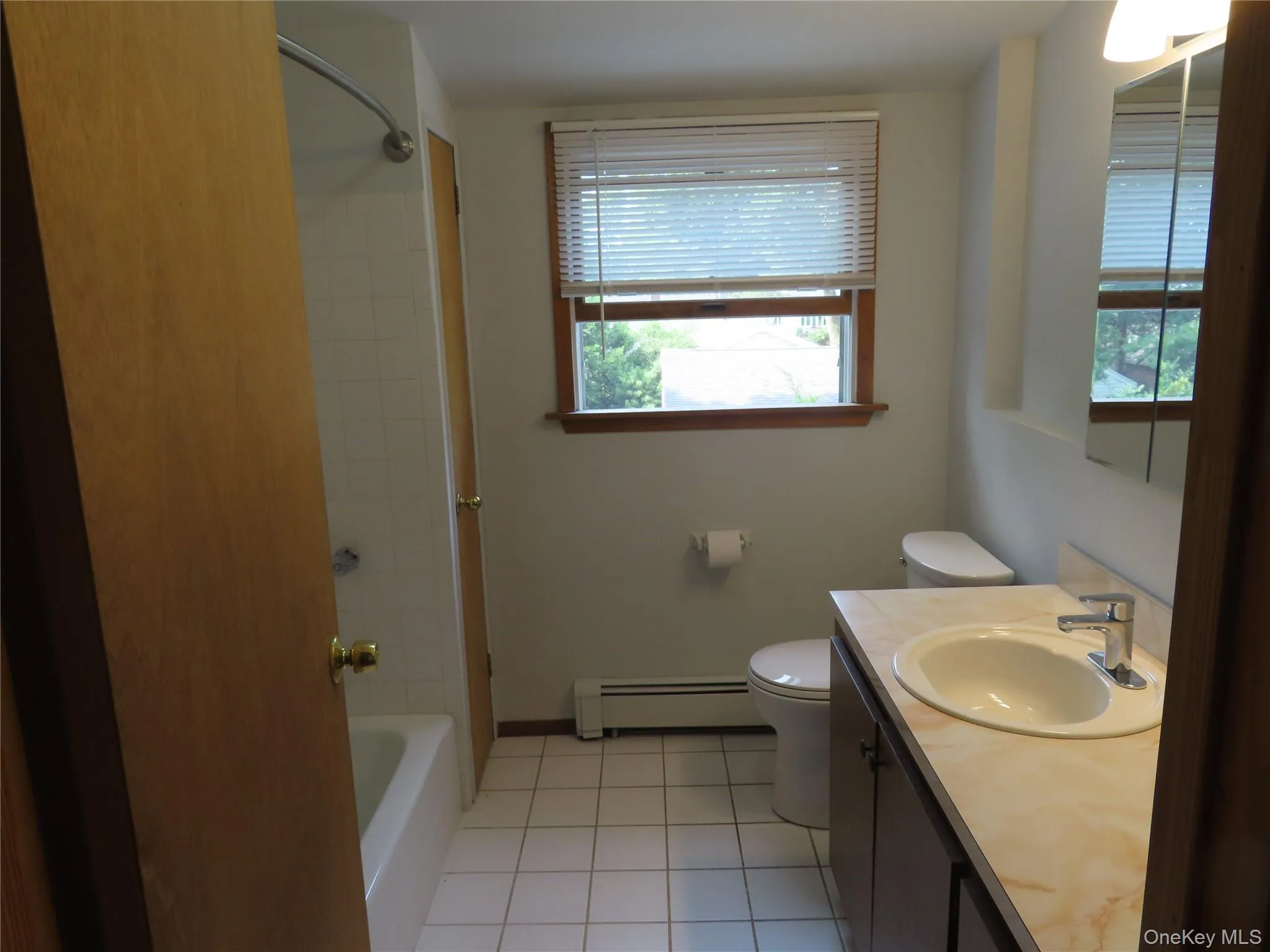 120 Cerny Place, Islip, NY, 1 Bedroom Bedrooms, 3 Rooms Rooms,1 BathroomBathrooms,Residential Lease,For Rent,Cerny,0,KEY1018970 120 Cerny Place, Islip, NY, 1 Bedroom Bedrooms, 3 Rooms Rooms,1 BathroomBathrooms,Residential Lease,For Rent,Cerny,0,KEY1018970