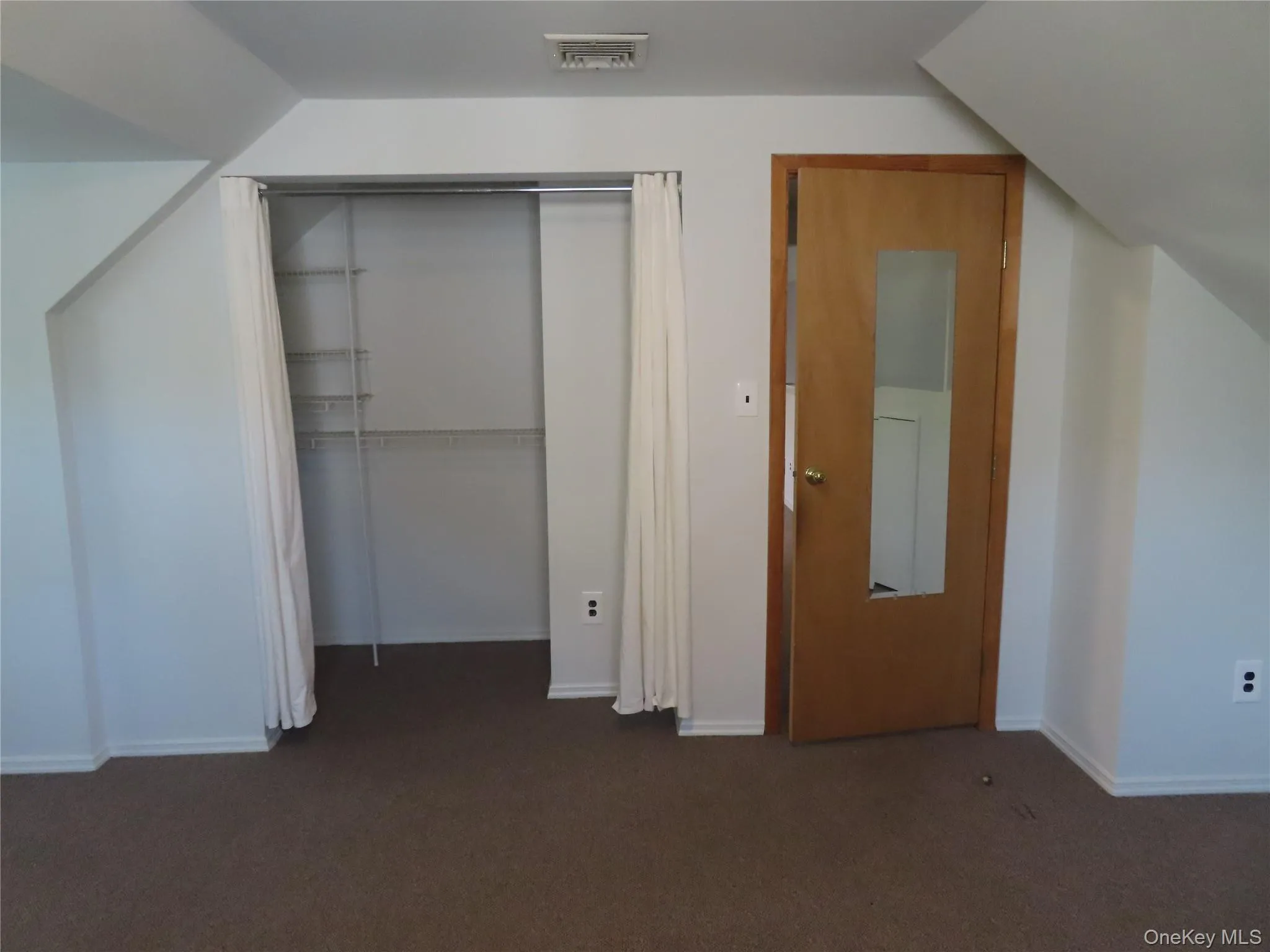 120 Cerny Place, Islip, NY, 1 Bedroom Bedrooms, 3 Rooms Rooms,1 BathroomBathrooms,Residential Lease,For Rent,Cerny,0,KEY1018970 120 Cerny Place, Islip, NY, 1 Bedroom Bedrooms, 3 Rooms Rooms,1 BathroomBathrooms,Residential Lease,For Rent,Cerny,0,KEY1018970