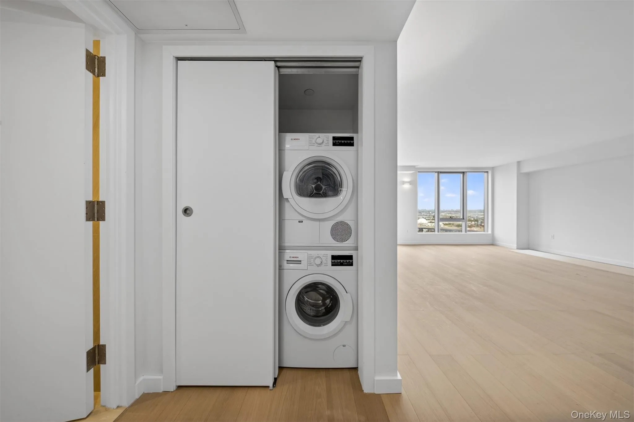 3371 Prince Street, New York, NY, 2 Bedrooms Bedrooms, 6 Rooms Rooms,2 BathroomsBathrooms,Residential,For Rent,Prince,0,KEY1018971 3371 Prince Street, New York, NY, 2 Bedrooms Bedrooms, 6 Rooms Rooms,2 BathroomsBathrooms,Residential,For Rent,Prince,0,KEY1018971