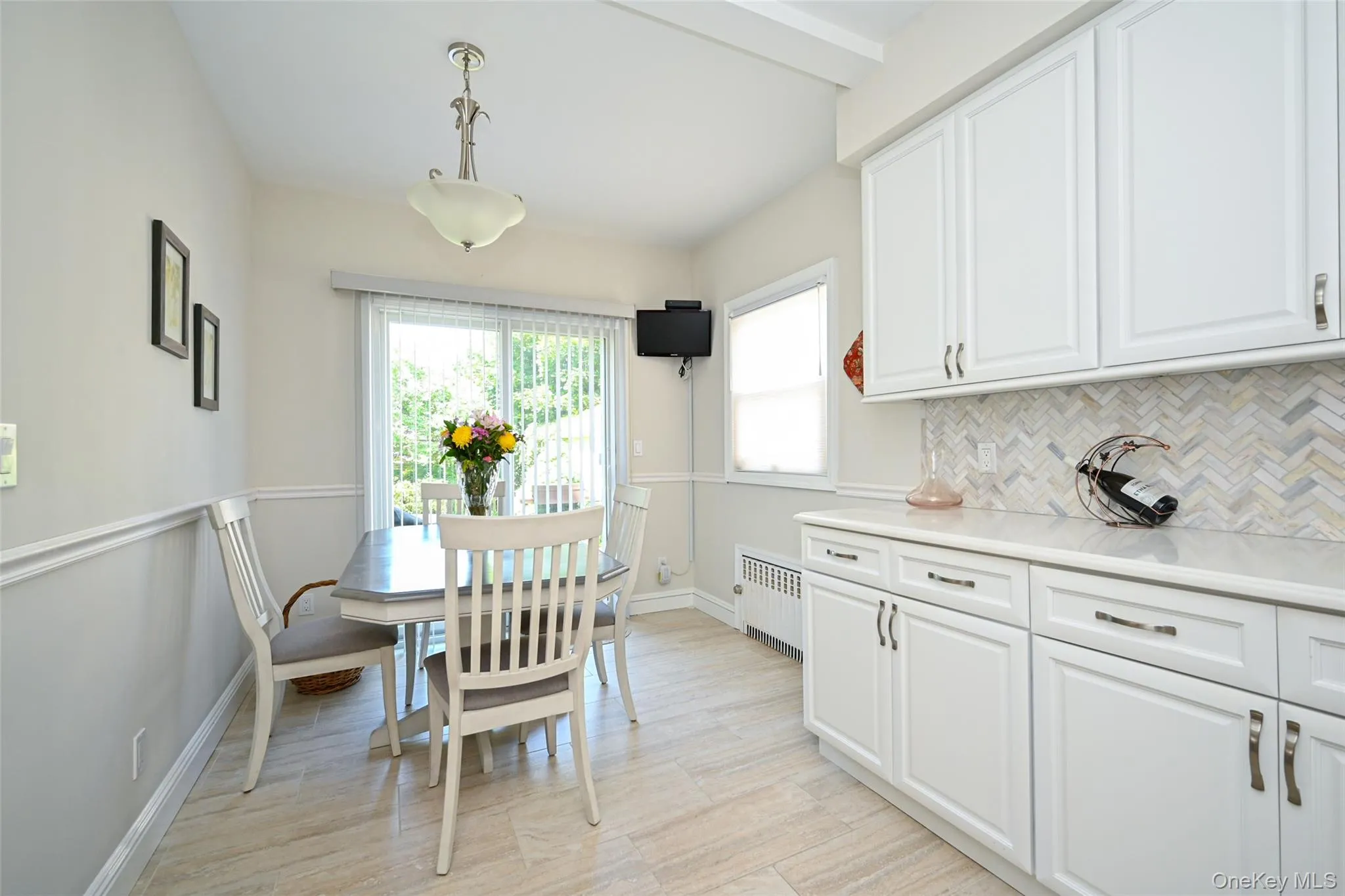 53-24 212th Street, New York, NY, 3 Bedrooms Bedrooms, 13 Rooms Rooms,2 BathroomsBathrooms,Residential,For Rent,212th,0,KEY1018975 53-24 212th Street, New York, NY, 3 Bedrooms Bedrooms, 13 Rooms Rooms,2 BathroomsBathrooms,Residential,For Rent,212th,0,KEY1018975