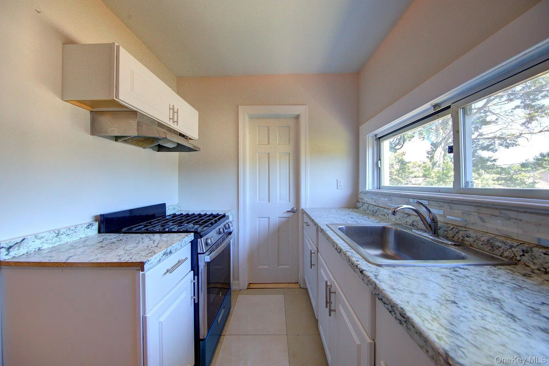 1250 Woodfield Road, Hempstead, NY, 3 Bedrooms Bedrooms, 5 Rooms Rooms,1 BathroomBathrooms,Residential Lease,For Rent,Woodfield,0,KEY1018977 1250 Woodfield Road, Hempstead, NY, 3 Bedrooms Bedrooms, 5 Rooms Rooms,1 BathroomBathrooms,Residential Lease,For Rent,Woodfield,0,KEY1018977