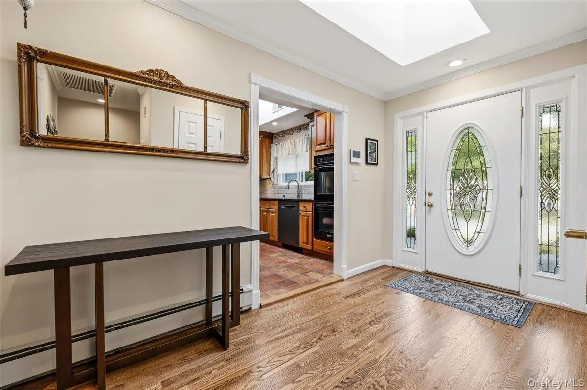 39 Merrivale Drive, Smithtown, NY, 4 Bedrooms Bedrooms, 9 Rooms Rooms,2 BathroomsBathrooms,Residential,For Rent,Merrivale,0,KEY1018979 39 Merrivale Drive, Smithtown, NY, 4 Bedrooms Bedrooms, 9 Rooms Rooms,2 BathroomsBathrooms,Residential,For Rent,Merrivale,0,KEY1018979