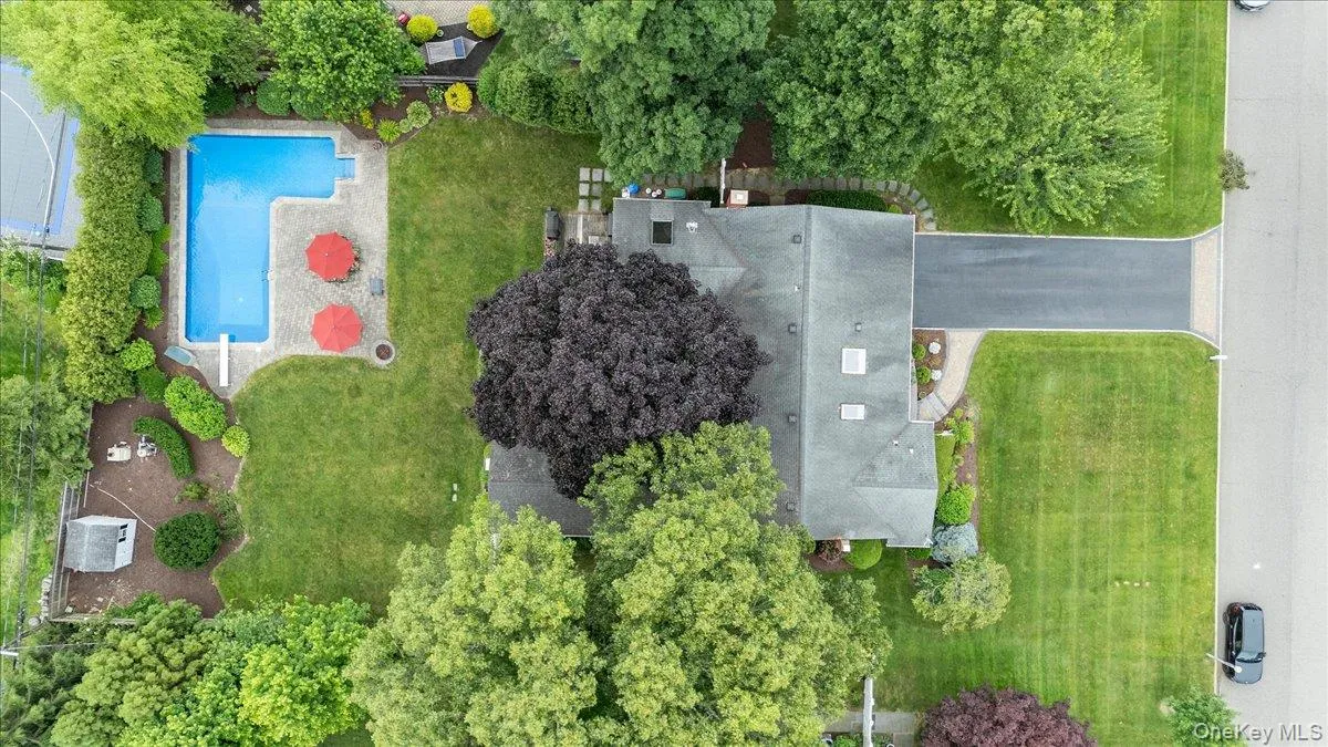 39 Merrivale Drive, Smithtown, NY, 4 Bedrooms Bedrooms, 9 Rooms Rooms,2 BathroomsBathrooms,Residential,For Rent,Merrivale,0,KEY1018979 39 Merrivale Drive, Smithtown, NY, 4 Bedrooms Bedrooms, 9 Rooms Rooms,2 BathroomsBathrooms,Residential,For Rent,Merrivale,0,KEY1018979