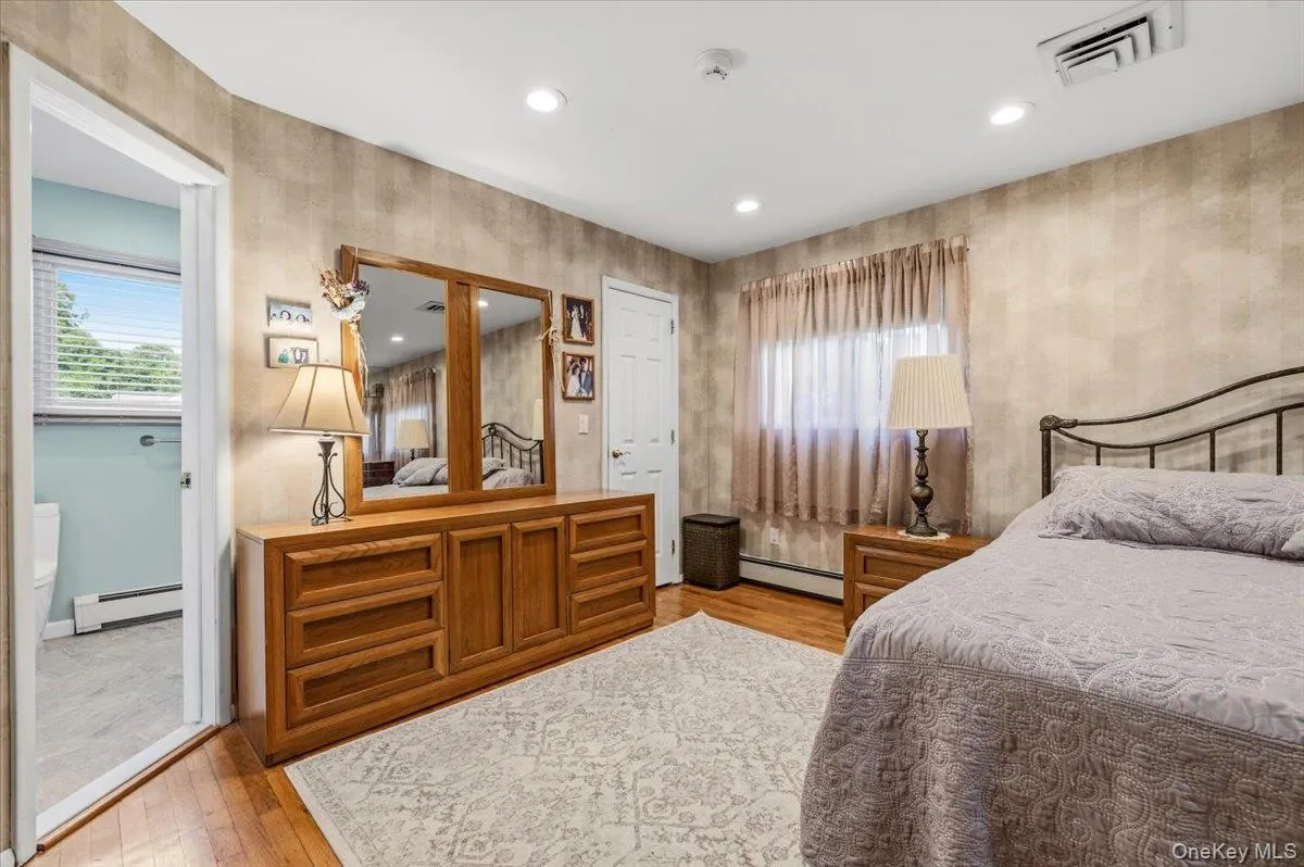 39 Merrivale Drive, Smithtown, NY, 4 Bedrooms Bedrooms, 9 Rooms Rooms,2 BathroomsBathrooms,Residential,For Rent,Merrivale,0,KEY1018979 39 Merrivale Drive, Smithtown, NY, 4 Bedrooms Bedrooms, 9 Rooms Rooms,2 BathroomsBathrooms,Residential,For Rent,Merrivale,0,KEY1018979