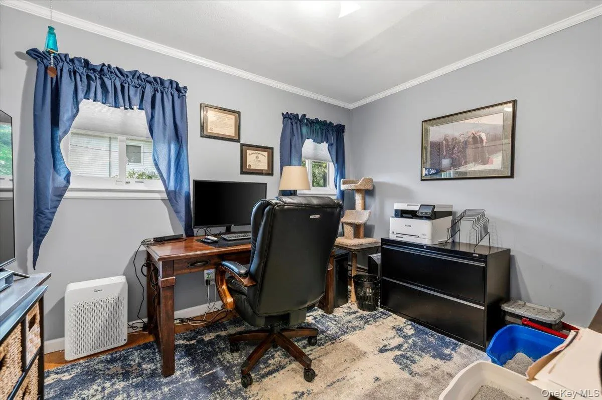 39 Merrivale Drive, Smithtown, NY, 4 Bedrooms Bedrooms, 9 Rooms Rooms,2 BathroomsBathrooms,Residential,For Rent,Merrivale,0,KEY1018979 39 Merrivale Drive, Smithtown, NY, 4 Bedrooms Bedrooms, 9 Rooms Rooms,2 BathroomsBathrooms,Residential,For Rent,Merrivale,0,KEY1018979