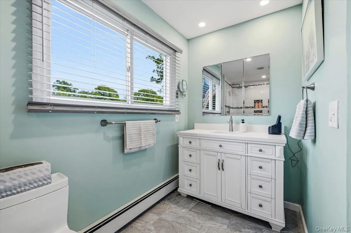 39 Merrivale Drive, Smithtown, NY, 4 Bedrooms Bedrooms, 9 Rooms Rooms,2 BathroomsBathrooms,Residential,For Rent,Merrivale,0,KEY1018979 39 Merrivale Drive, Smithtown, NY, 4 Bedrooms Bedrooms, 9 Rooms Rooms,2 BathroomsBathrooms,Residential,For Rent,Merrivale,0,KEY1018979