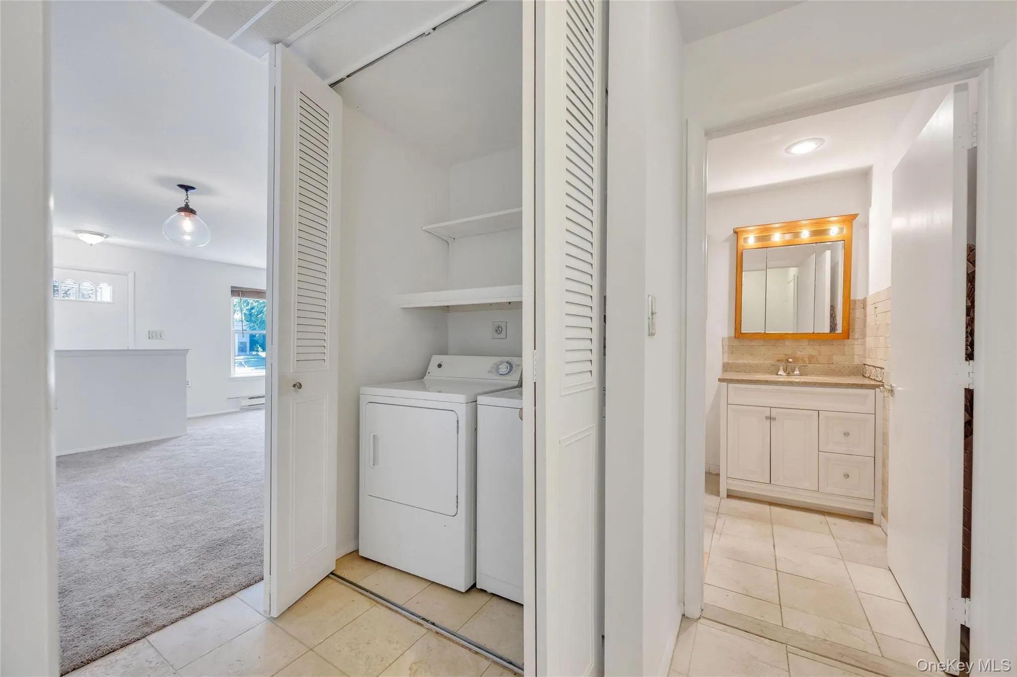 338 Edinburgh Drive, Brookhaven, NY, 2 Bedrooms Bedrooms, 4 Rooms Rooms,1 BathroomBathrooms,Residential,For Rent,Edinburgh,0,KEY1018980 338 Edinburgh Drive, Brookhaven, NY, 2 Bedrooms Bedrooms, 4 Rooms Rooms,1 BathroomBathrooms,Residential,For Rent,Edinburgh,0,KEY1018980