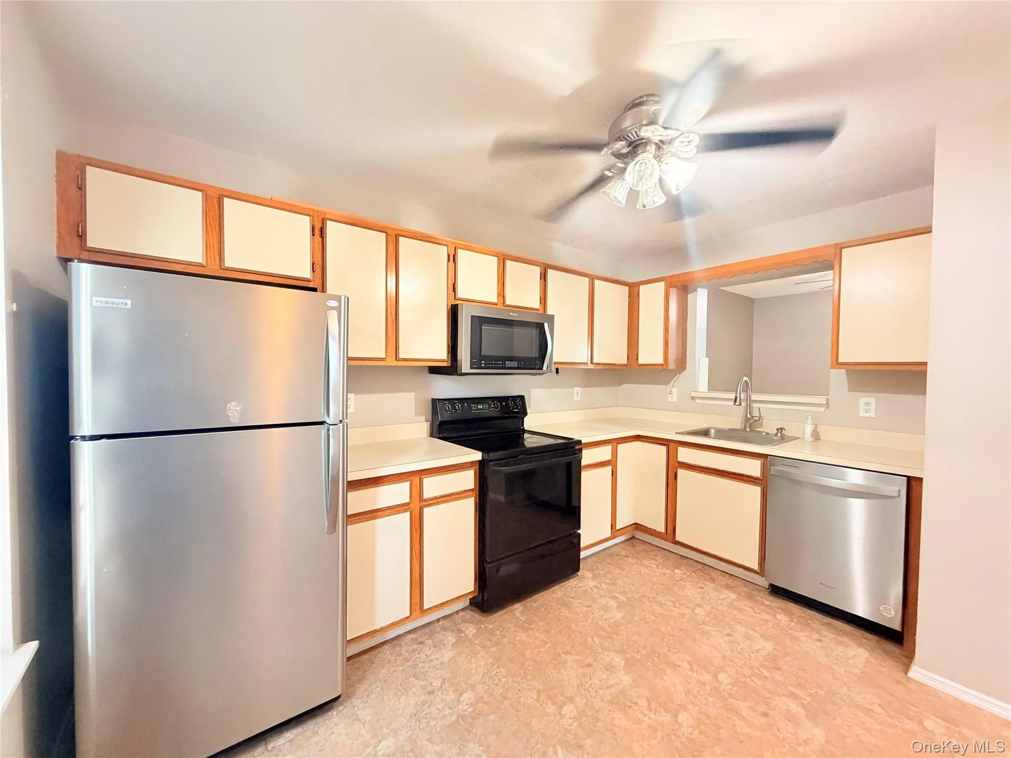 15 Kendal Lane, Wallkill, NY, 2 Bedrooms Bedrooms, 5 Rooms Rooms,2 BathroomsBathrooms,Residential,For Rent,Kendal,0,KEY1018987 15 Kendal Lane, Wallkill, NY, 2 Bedrooms Bedrooms, 5 Rooms Rooms,2 BathroomsBathrooms,Residential,For Rent,Kendal,0,KEY1018987