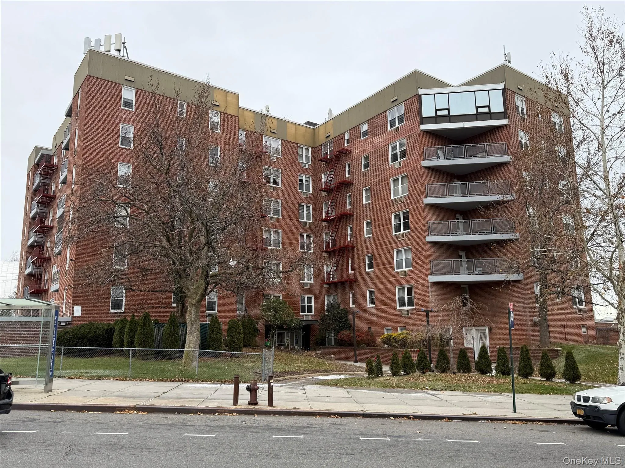 View of apartment building / complex View of apartment building / complex