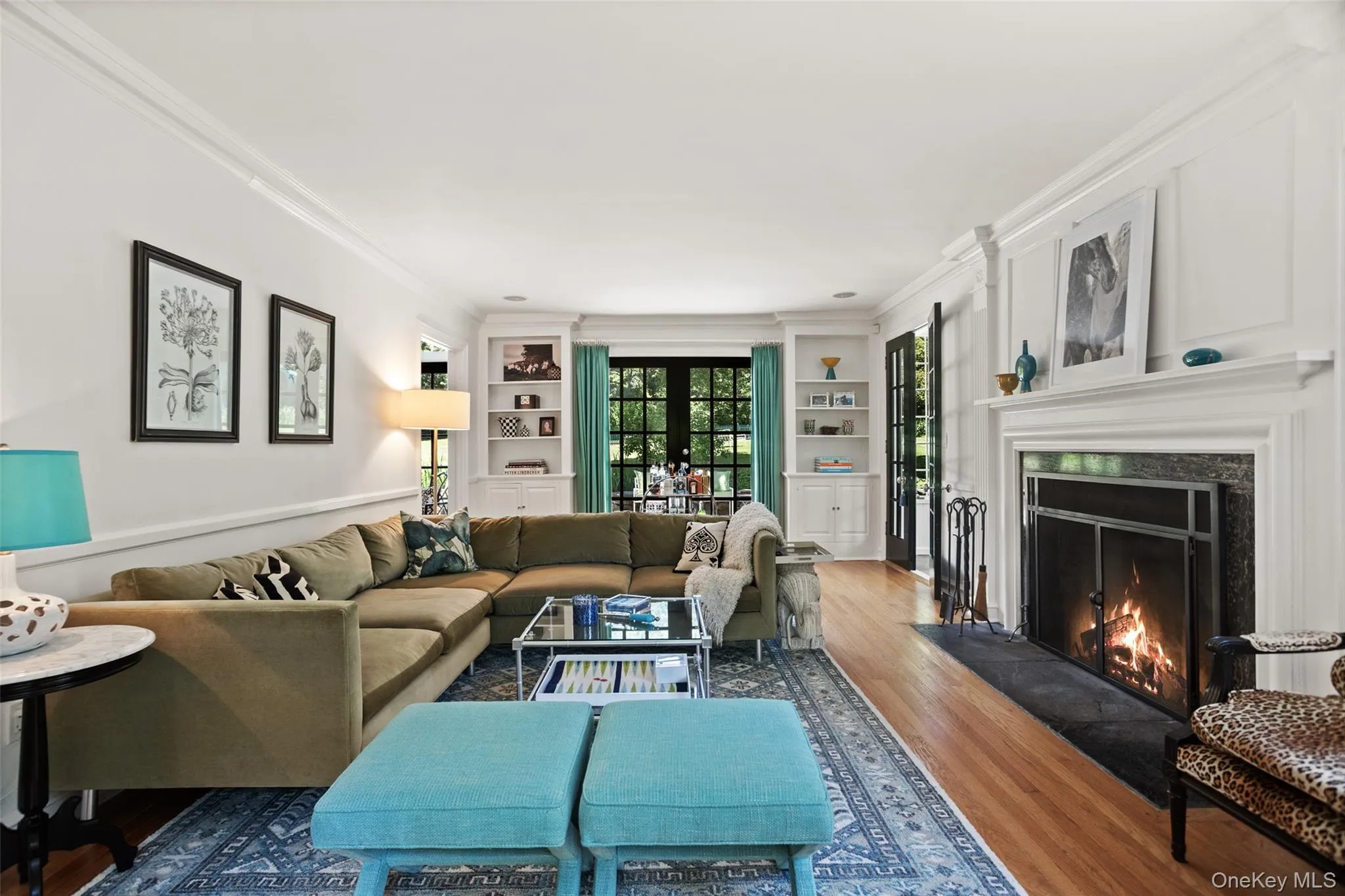 Spacious Living Room. Spacious Living Room.