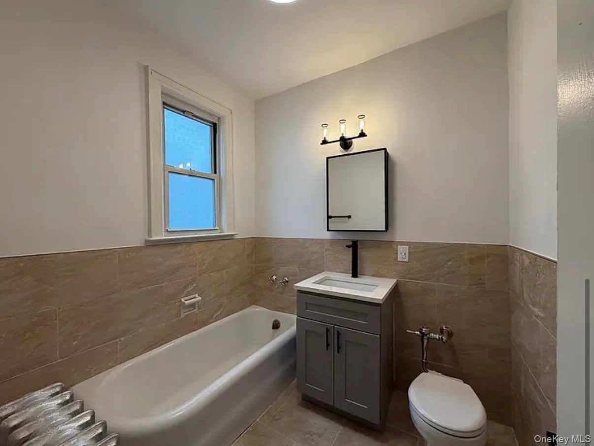 722 Street, New York, NY, 3 Bedrooms Bedrooms, 6 Rooms Rooms,1 BathroomBathrooms,Residential Lease,For Rent,Street,0,KEY1018992 722 Street, New York, NY, 3 Bedrooms Bedrooms, 6 Rooms Rooms,1 BathroomBathrooms,Residential Lease,For Rent,Street,0,KEY1018992