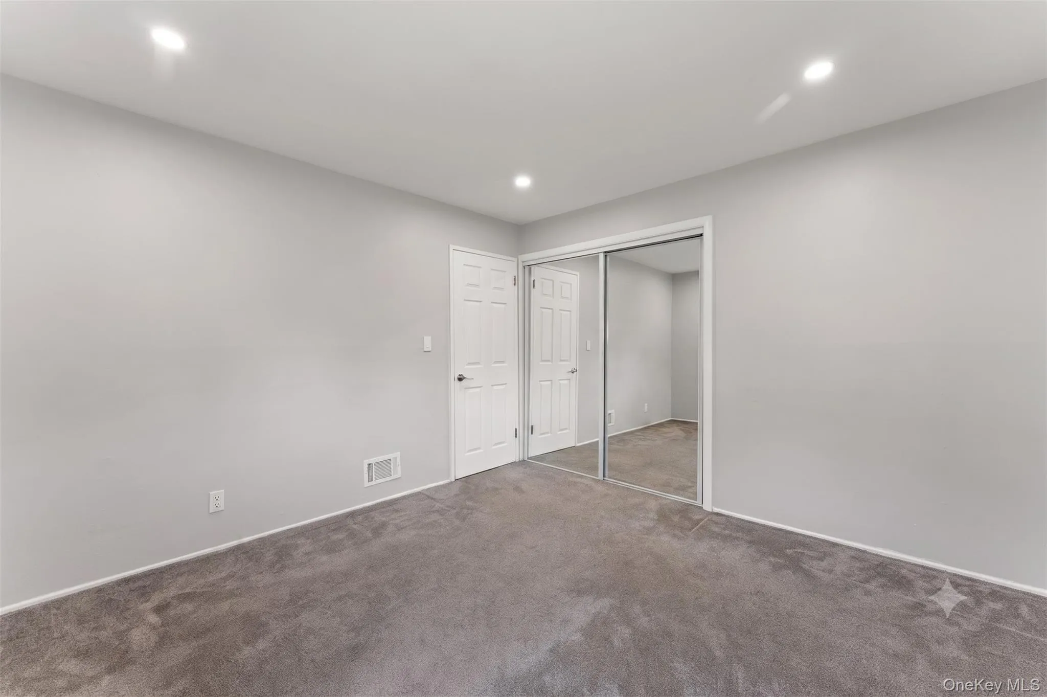18 Jean Lane, Greenburgh, NY, 5 Bedrooms Bedrooms, 11 Rooms Rooms,2 BathroomsBathrooms,Residential Lease,For Rent,Jean,0,KEY1019007 18 Jean Lane, Greenburgh, NY, 5 Bedrooms Bedrooms, 11 Rooms Rooms,2 BathroomsBathrooms,Residential Lease,For Rent,Jean,0,KEY1019007