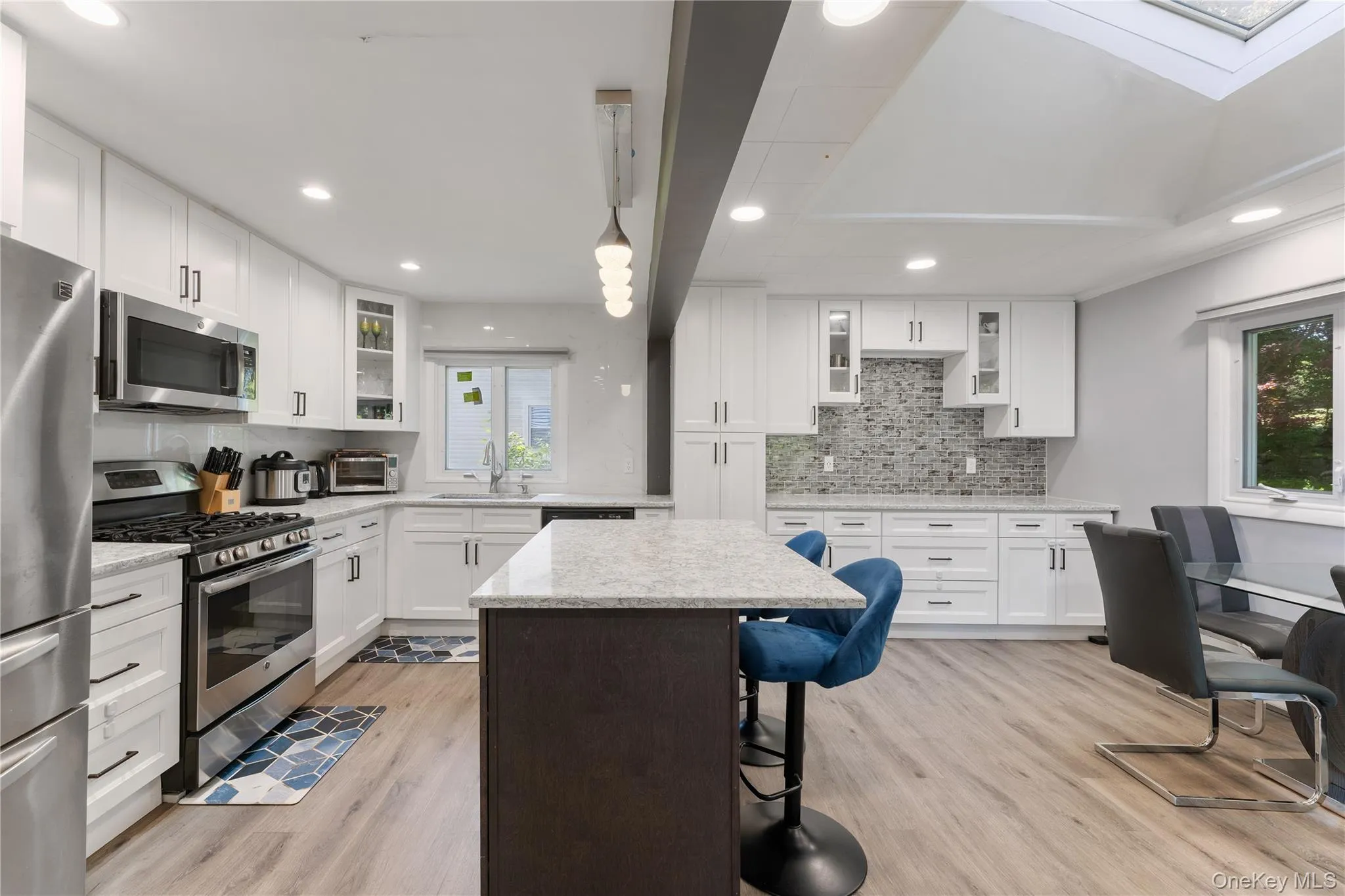 18 Jean Lane, Greenburgh, NY, 5 Bedrooms Bedrooms, 11 Rooms Rooms,2 BathroomsBathrooms,Residential Lease,For Rent,Jean,0,KEY1019007 18 Jean Lane, Greenburgh, NY, 5 Bedrooms Bedrooms, 11 Rooms Rooms,2 BathroomsBathrooms,Residential Lease,For Rent,Jean,0,KEY1019007