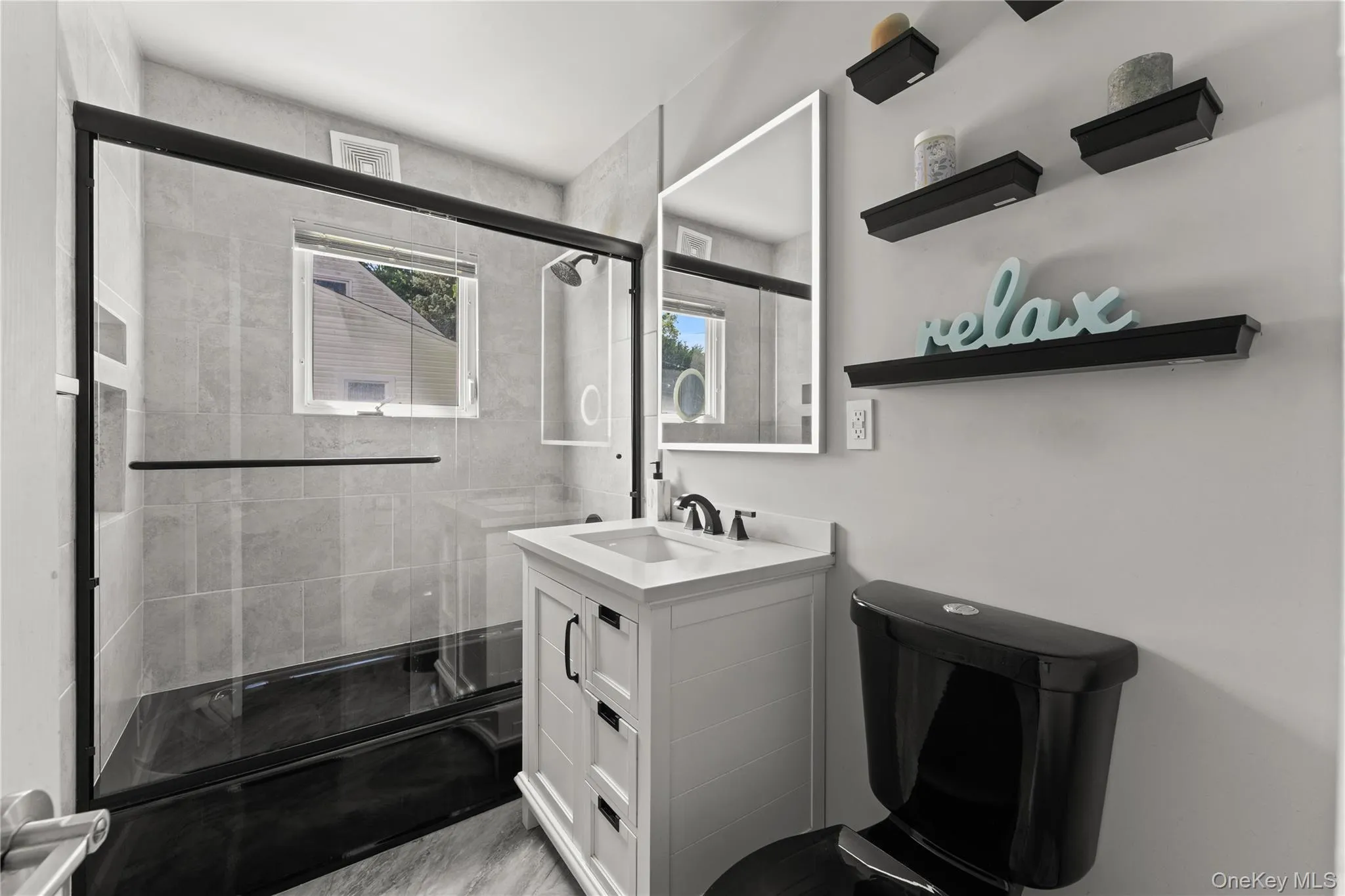 Full Bathroom Full Bathroom