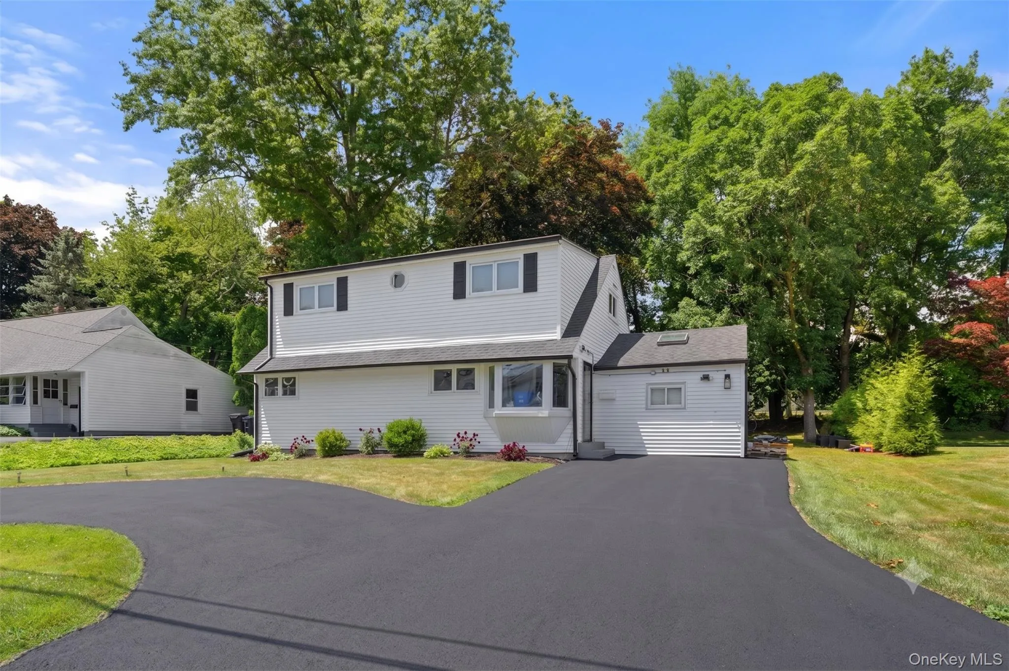 18 Jean Lane, Greenburgh, NY, 5 Bedrooms Bedrooms, 11 Rooms Rooms,2 BathroomsBathrooms,Residential Lease,For Rent,Jean,0,KEY1019007 18 Jean Lane, Greenburgh, NY, 5 Bedrooms Bedrooms, 11 Rooms Rooms,2 BathroomsBathrooms,Residential Lease,For Rent,Jean,0,KEY1019007