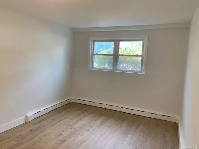 25 Jerome Street, Babylon, NY, 1 Bedroom Bedrooms, 4 Rooms Rooms,1 BathroomBathrooms,Residential Lease,For Rent,Jerome,0,KEY1019008 25 Jerome Street, Babylon, NY, 1 Bedroom Bedrooms, 4 Rooms Rooms,1 BathroomBathrooms,Residential Lease,For Rent,Jerome,0,KEY1019008