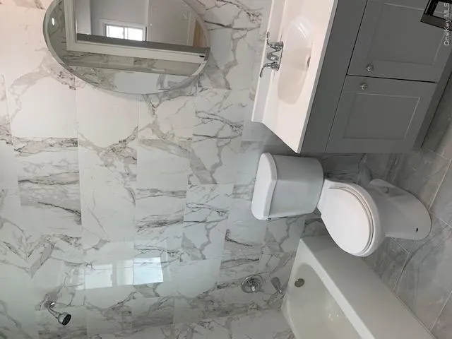 25 Jerome Street, Babylon, NY, 1 Bedroom Bedrooms, 4 Rooms Rooms,1 BathroomBathrooms,Residential Lease,For Rent,Jerome,0,KEY1019008 25 Jerome Street, Babylon, NY, 1 Bedroom Bedrooms, 4 Rooms Rooms,1 BathroomBathrooms,Residential Lease,For Rent,Jerome,0,KEY1019008