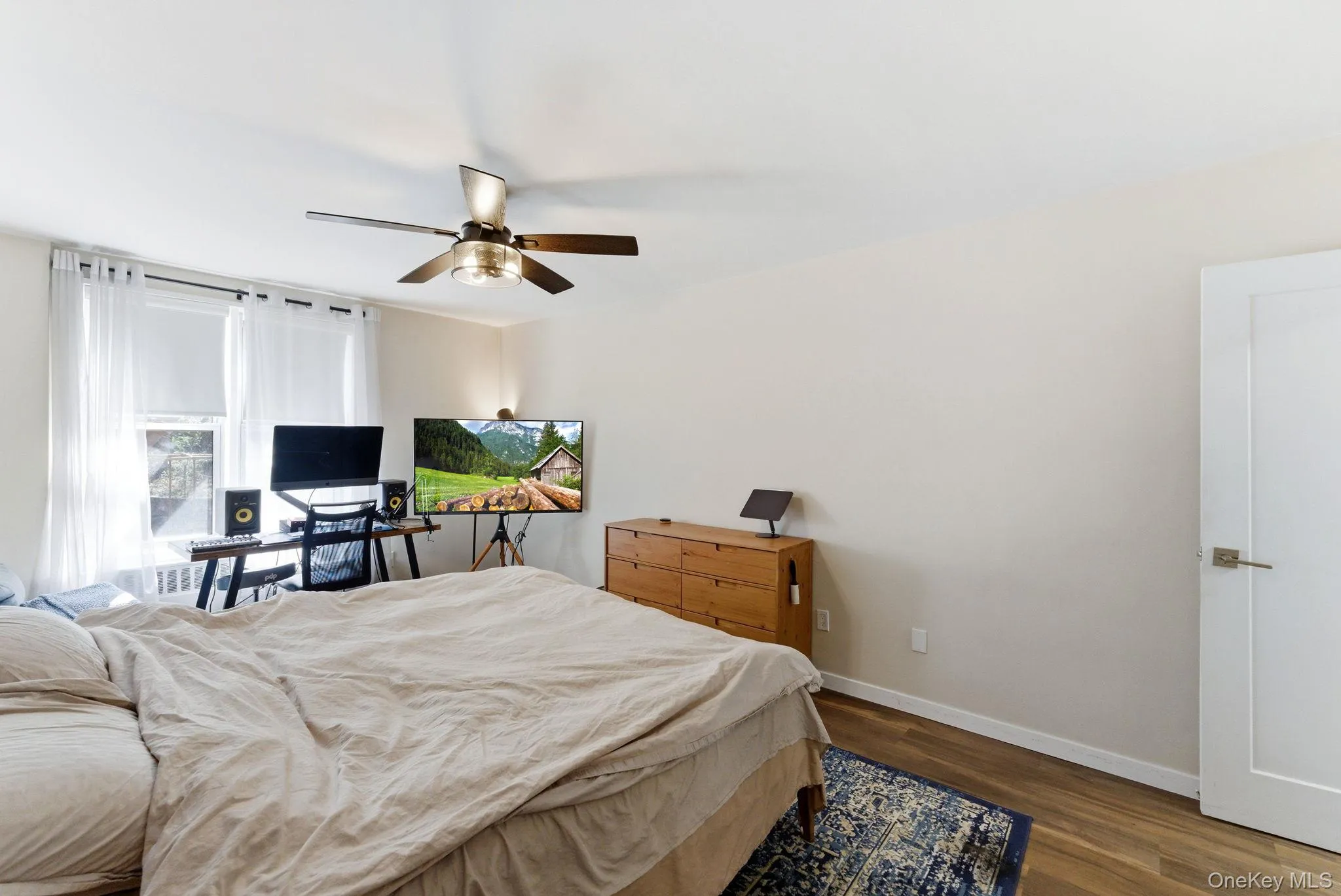 250 Broadway, Yonkers, NY, 1 Bedroom Bedrooms, 3 Rooms Rooms,1 BathroomBathrooms,Residential Lease,For Rent,Broadway,0,KEY1019013 250 Broadway, Yonkers, NY, 1 Bedroom Bedrooms, 3 Rooms Rooms,1 BathroomBathrooms,Residential Lease,For Rent,Broadway,0,KEY1019013