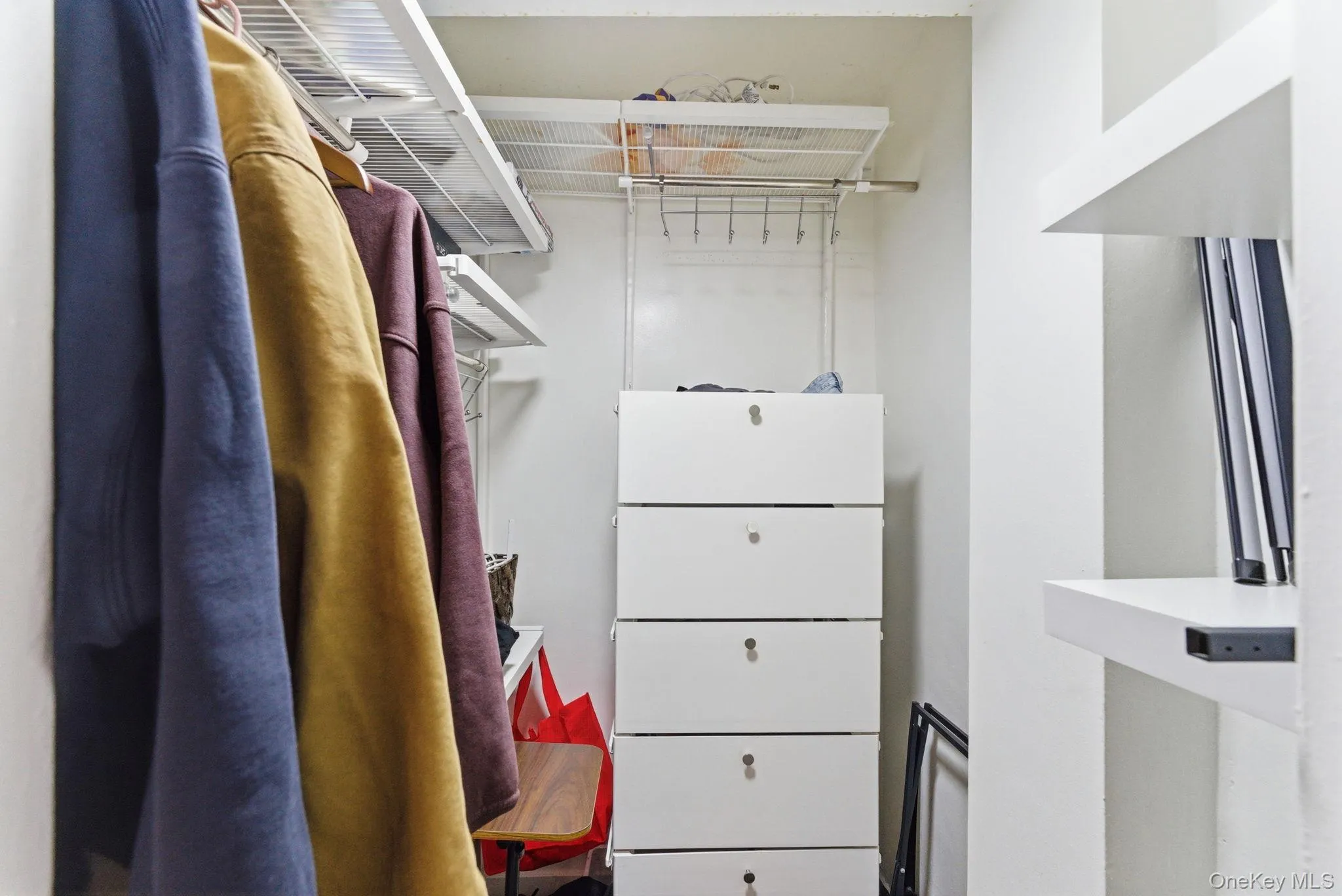 250 Broadway, Yonkers, NY, 1 Bedroom Bedrooms, 3 Rooms Rooms,1 BathroomBathrooms,Residential Lease,For Rent,Broadway,0,KEY1019013 250 Broadway, Yonkers, NY, 1 Bedroom Bedrooms, 3 Rooms Rooms,1 BathroomBathrooms,Residential Lease,For Rent,Broadway,0,KEY1019013