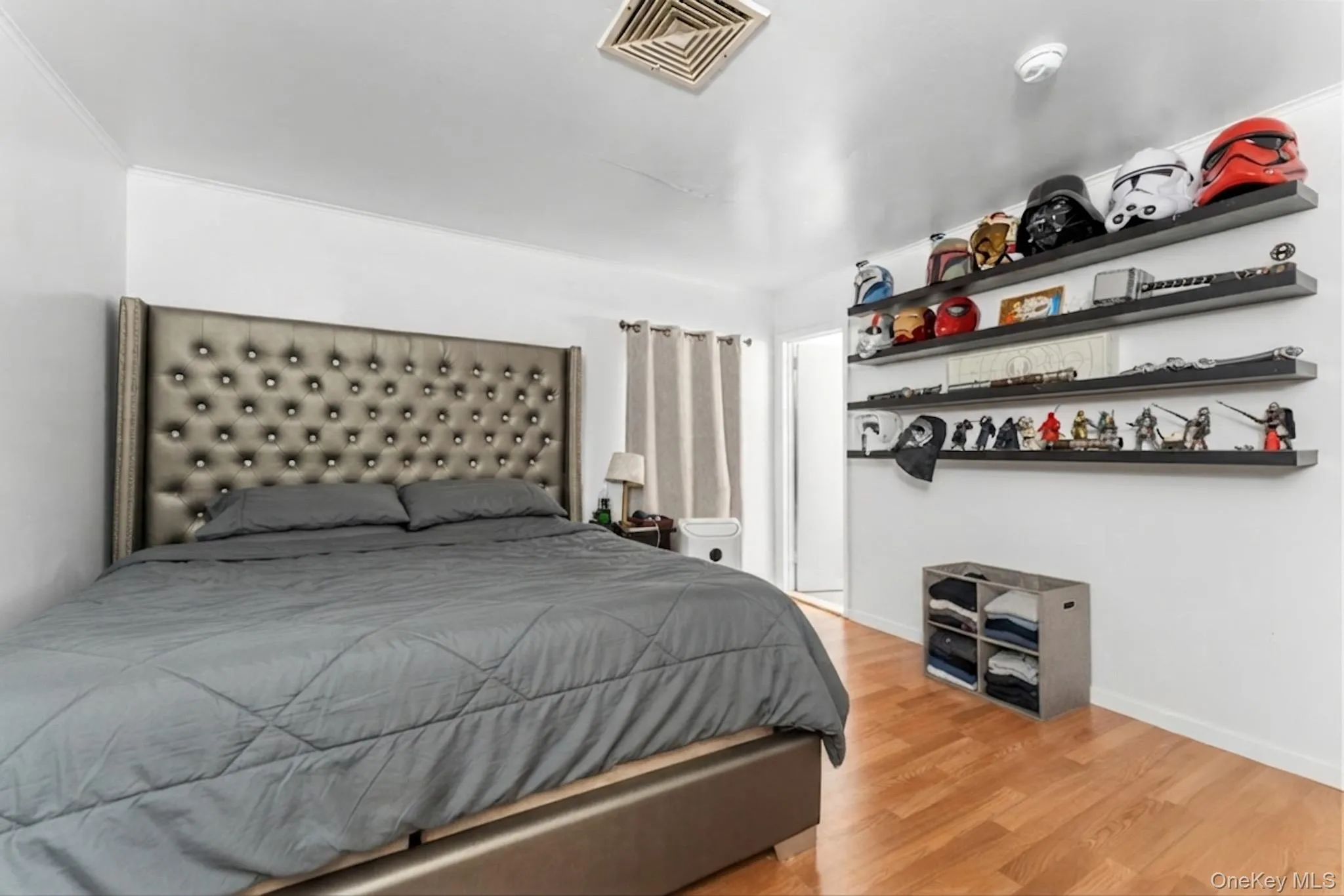 9 Ash Place, North Hempstead, NY, 5 Bedrooms Bedrooms, 11 Rooms Rooms,3 BathroomsBathrooms,Residential,For Rent,Ash,0,1019019 9 Ash Place, North Hempstead, NY, 5 Bedrooms Bedrooms, 11 Rooms Rooms,3 BathroomsBathrooms,Residential,For Rent,Ash,0,1019019