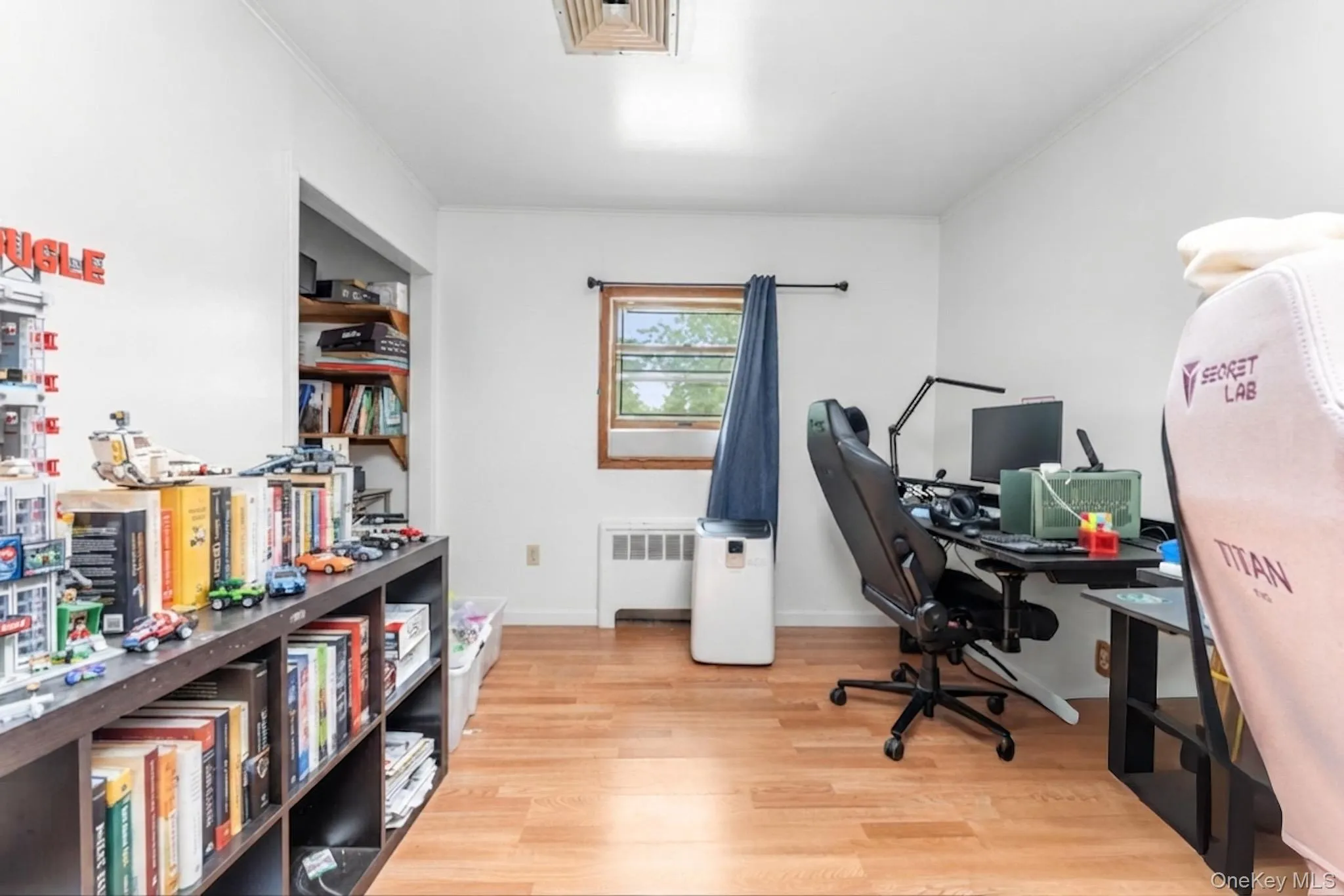 9 Ash Place, North Hempstead, NY, 5 Bedrooms Bedrooms, 11 Rooms Rooms,3 BathroomsBathrooms,Residential,For Rent,Ash,0,1019019 9 Ash Place, North Hempstead, NY, 5 Bedrooms Bedrooms, 11 Rooms Rooms,3 BathroomsBathrooms,Residential,For Rent,Ash,0,1019019