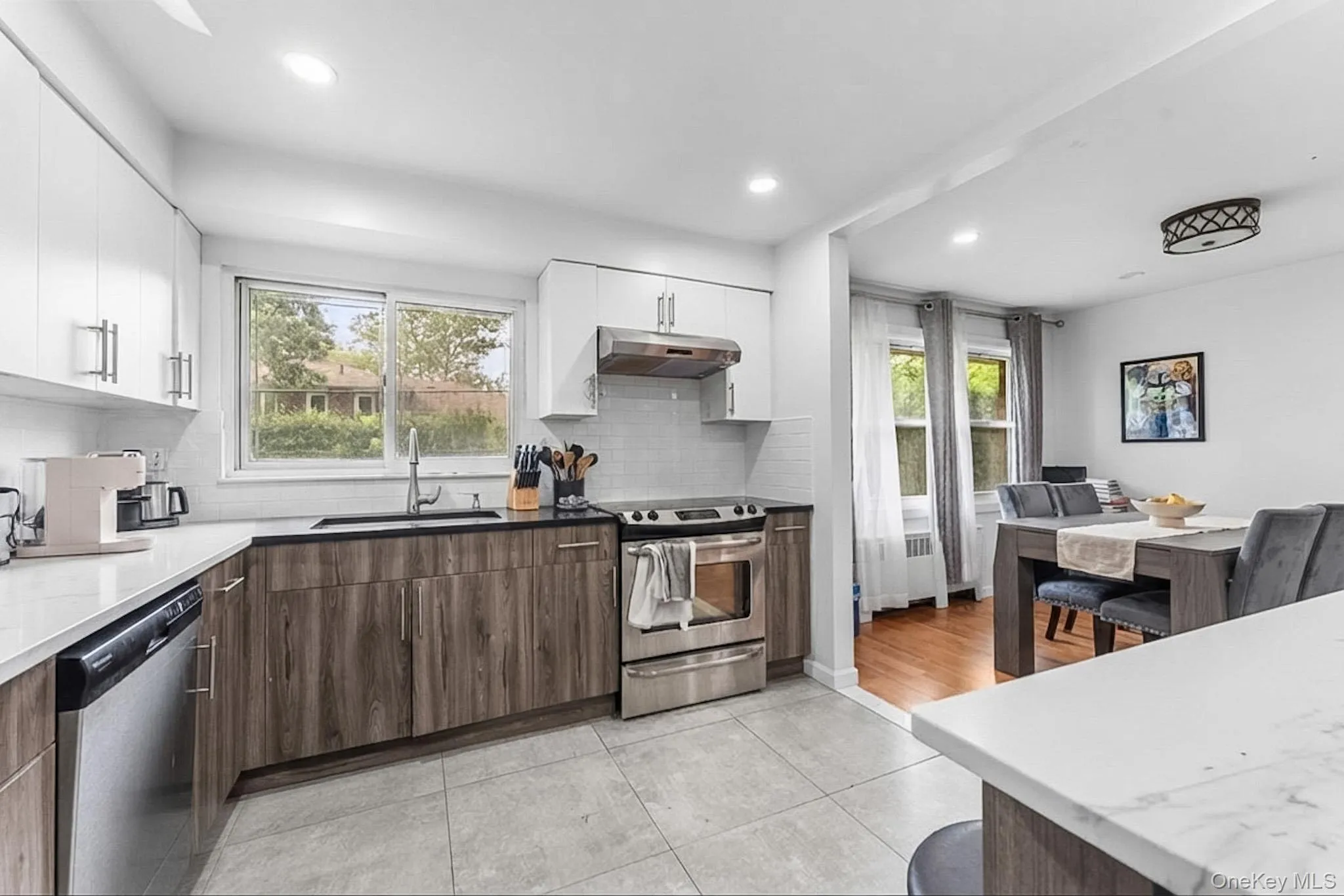 9 Ash Place, North Hempstead, NY, 5 Bedrooms Bedrooms, 11 Rooms Rooms,3 BathroomsBathrooms,Residential,For Rent,Ash,0,1019019 9 Ash Place, North Hempstead, NY, 5 Bedrooms Bedrooms, 11 Rooms Rooms,3 BathroomsBathrooms,Residential,For Rent,Ash,0,1019019