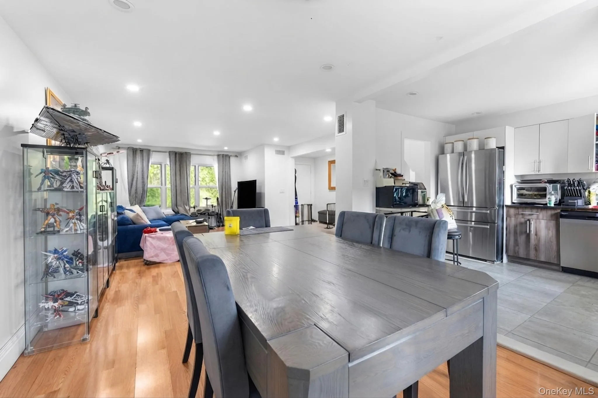 9 Ash Place, North Hempstead, NY, 5 Bedrooms Bedrooms, 11 Rooms Rooms,3 BathroomsBathrooms,Residential,For Rent,Ash,0,1019019 9 Ash Place, North Hempstead, NY, 5 Bedrooms Bedrooms, 11 Rooms Rooms,3 BathroomsBathrooms,Residential,For Rent,Ash,0,1019019