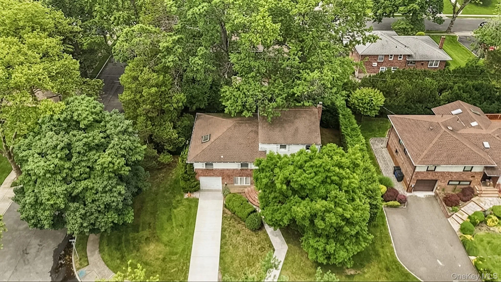 9 Ash Place, North Hempstead, NY, 5 Bedrooms Bedrooms, 11 Rooms Rooms,3 BathroomsBathrooms,Residential,For Rent,Ash,0,1019019 9 Ash Place, North Hempstead, NY, 5 Bedrooms Bedrooms, 11 Rooms Rooms,3 BathroomsBathrooms,Residential,For Rent,Ash,0,1019019