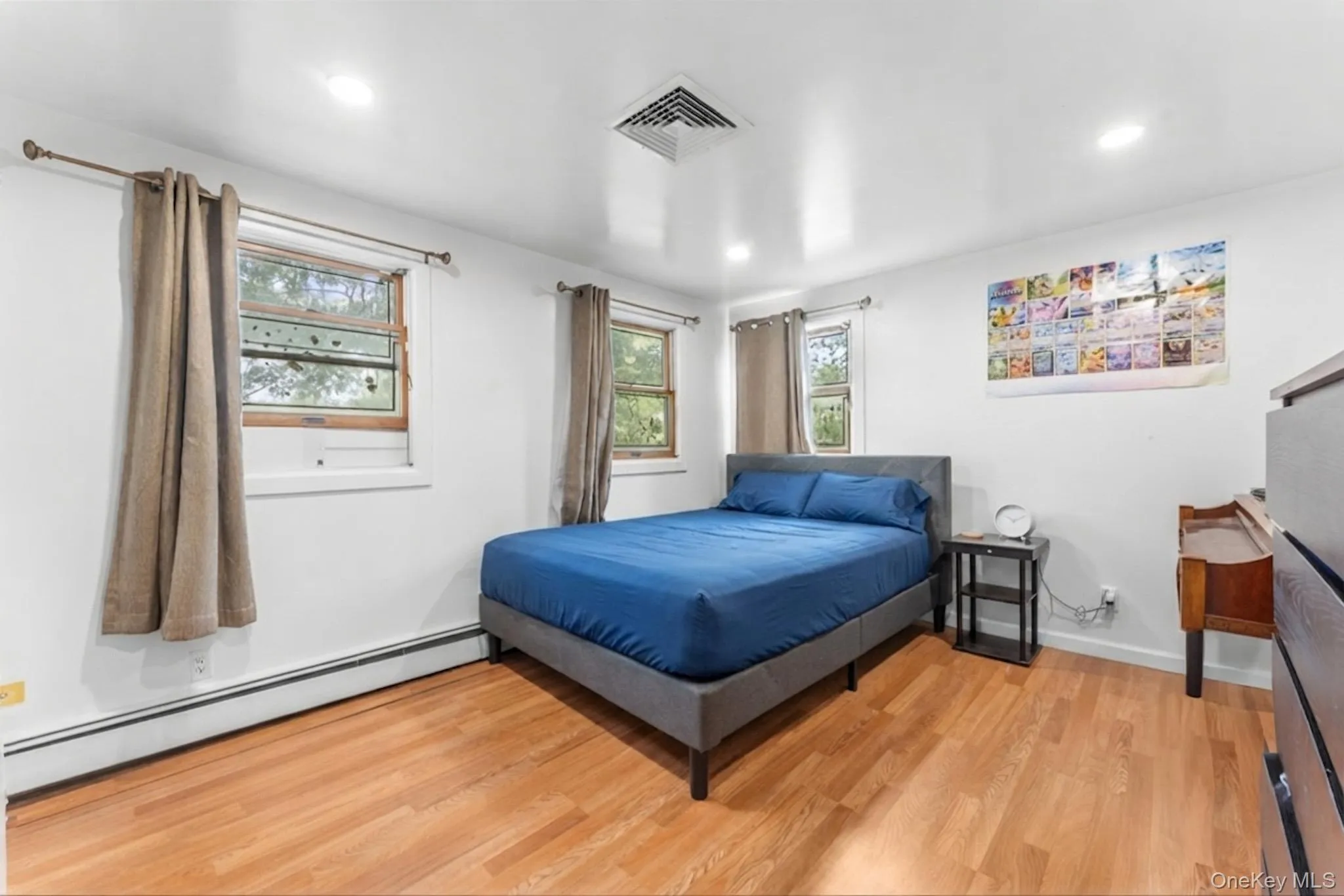 9 Ash Place, North Hempstead, NY, 5 Bedrooms Bedrooms, 11 Rooms Rooms,3 BathroomsBathrooms,Residential,For Rent,Ash,0,1019019 9 Ash Place, North Hempstead, NY, 5 Bedrooms Bedrooms, 11 Rooms Rooms,3 BathroomsBathrooms,Residential,For Rent,Ash,0,1019019