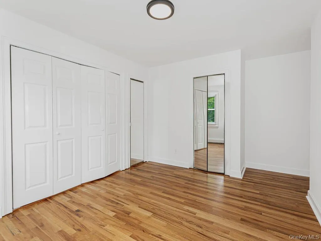 131 Hunts Bridge Road, Yonkers, NY, 3 Bedrooms Bedrooms, 6 Rooms Rooms,1 BathroomBathrooms,Residential Lease,For Rent,Hunts Bridge,0,1019020 131 Hunts Bridge Road, Yonkers, NY, 3 Bedrooms Bedrooms, 6 Rooms Rooms,1 BathroomBathrooms,Residential Lease,For Rent,Hunts Bridge,0,1019020
