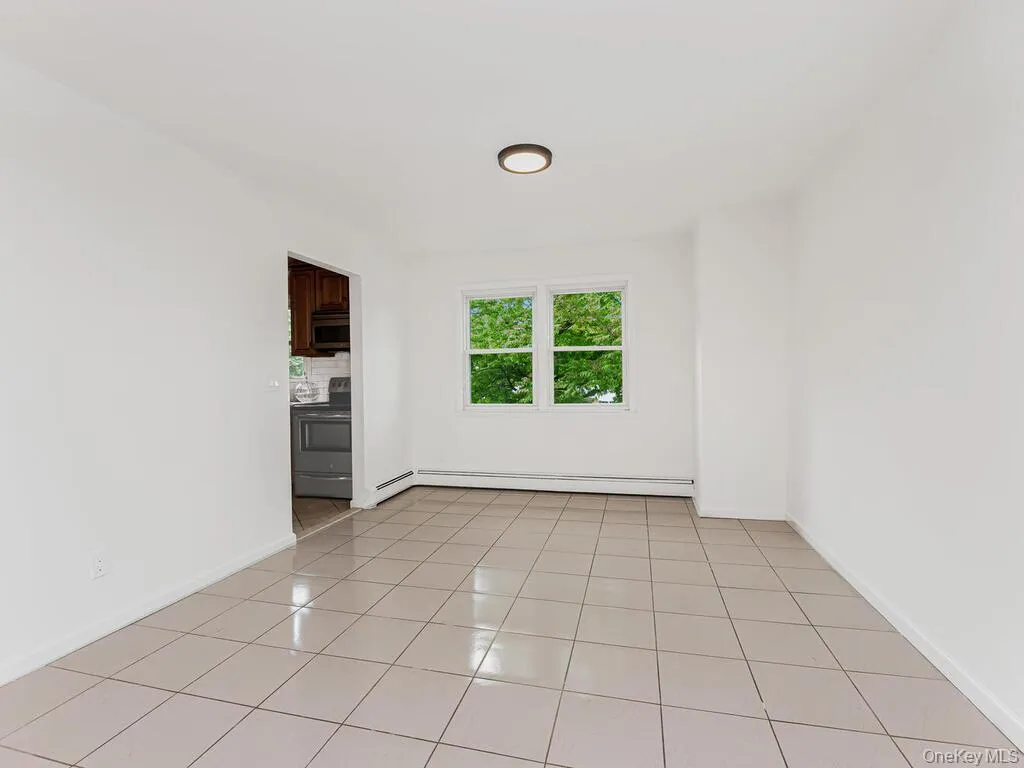 131 Hunts Bridge Road, Yonkers, NY, 3 Bedrooms Bedrooms, 6 Rooms Rooms,1 BathroomBathrooms,Residential Lease,For Rent,Hunts Bridge,0,1019020 131 Hunts Bridge Road, Yonkers, NY, 3 Bedrooms Bedrooms, 6 Rooms Rooms,1 BathroomBathrooms,Residential Lease,For Rent,Hunts Bridge,0,1019020
