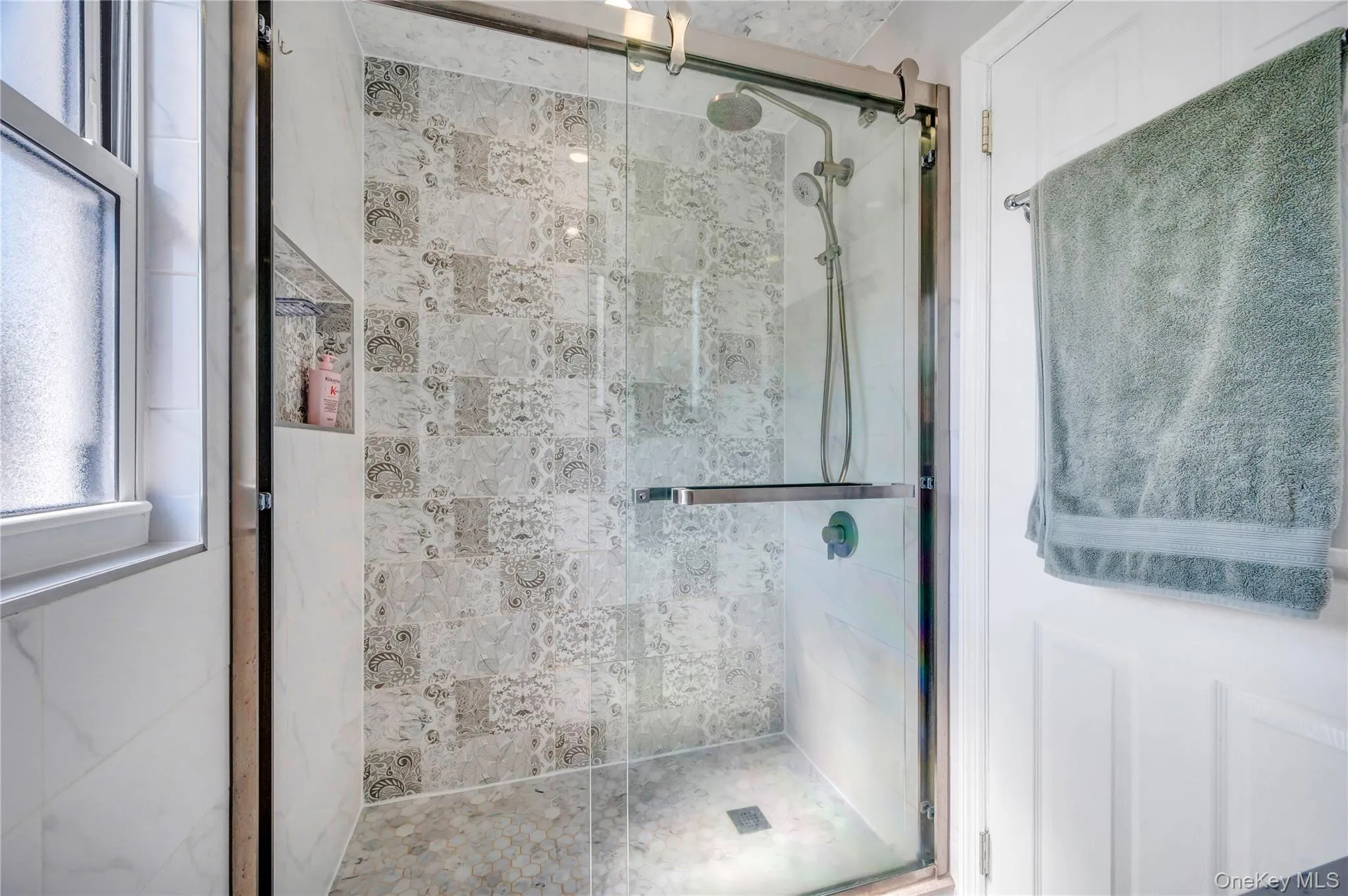 88-20 241st Street, New York, NY, 3 Bedrooms Bedrooms, 11 Rooms Rooms,2 BathroomsBathrooms,Residential,For Rent,241st,0,KEY1019021 88-20 241st Street, New York, NY, 3 Bedrooms Bedrooms, 11 Rooms Rooms,2 BathroomsBathrooms,Residential,For Rent,241st,0,KEY1019021