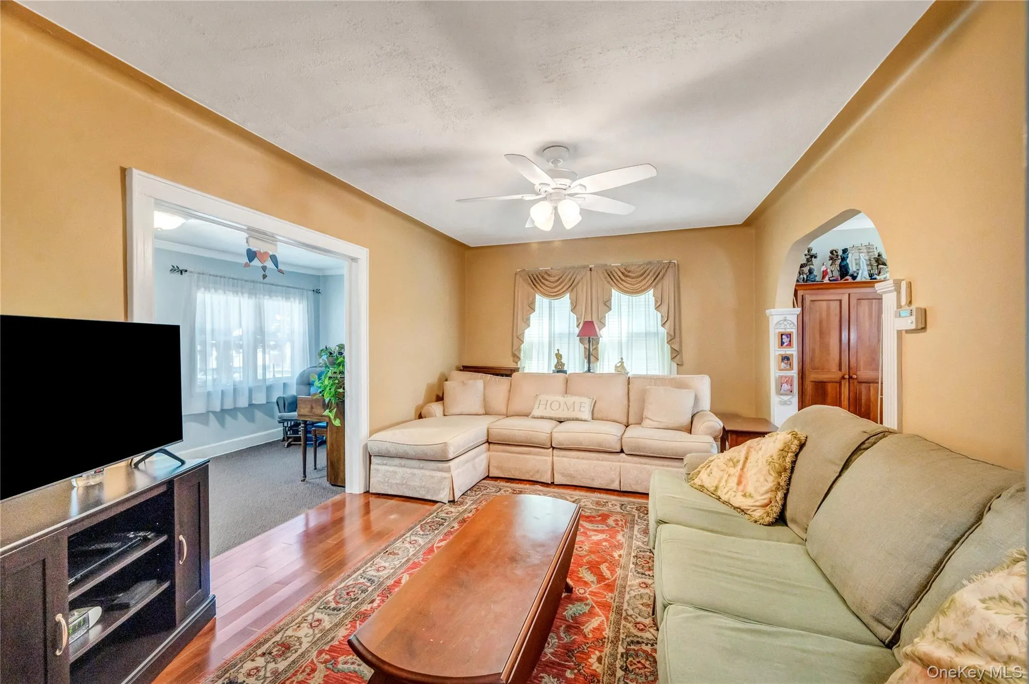 88-20 241st Street, New York, NY, 3 Bedrooms Bedrooms, 11 Rooms Rooms,2 BathroomsBathrooms,Residential,For Rent,241st,0,KEY1019021 88-20 241st Street, New York, NY, 3 Bedrooms Bedrooms, 11 Rooms Rooms,2 BathroomsBathrooms,Residential,For Rent,241st,0,KEY1019021