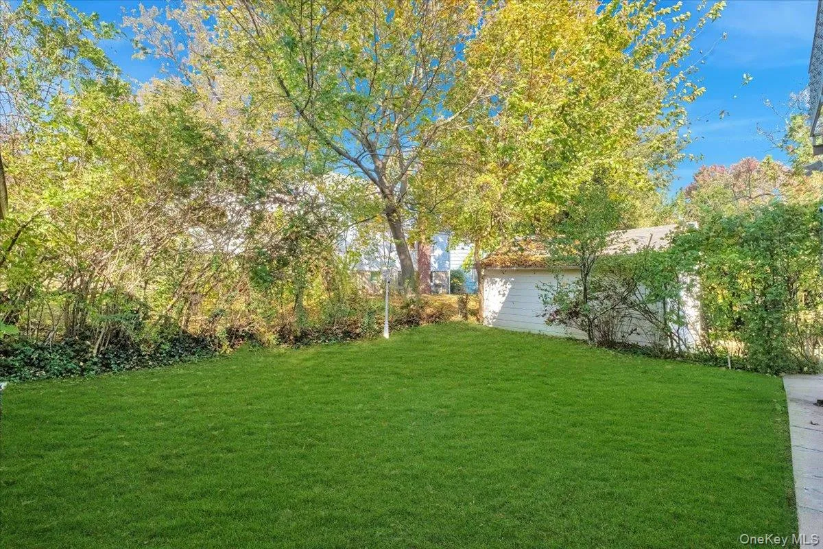 193 Nelson Road, Scarsdale, NY, 4 Bedrooms Bedrooms, 7 Rooms Rooms,2 BathroomsBathrooms,Residential Lease,For Rent,Nelson,0,1019022 193 Nelson Road, Scarsdale, NY, 4 Bedrooms Bedrooms, 7 Rooms Rooms,2 BathroomsBathrooms,Residential Lease,For Rent,Nelson,0,1019022