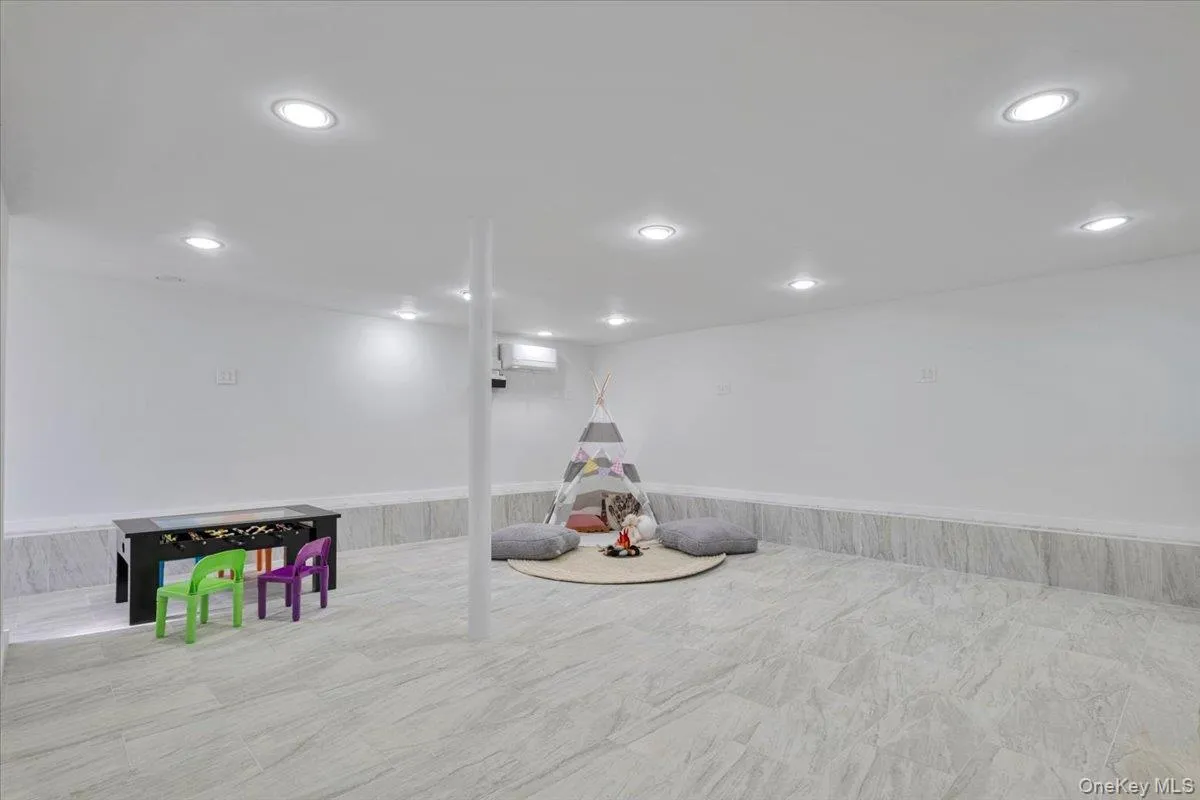 193 Nelson Road, Scarsdale, NY, 4 Bedrooms Bedrooms, 7 Rooms Rooms,2 BathroomsBathrooms,Residential Lease,For Rent,Nelson,0,1019022 193 Nelson Road, Scarsdale, NY, 4 Bedrooms Bedrooms, 7 Rooms Rooms,2 BathroomsBathrooms,Residential Lease,For Rent,Nelson,0,1019022