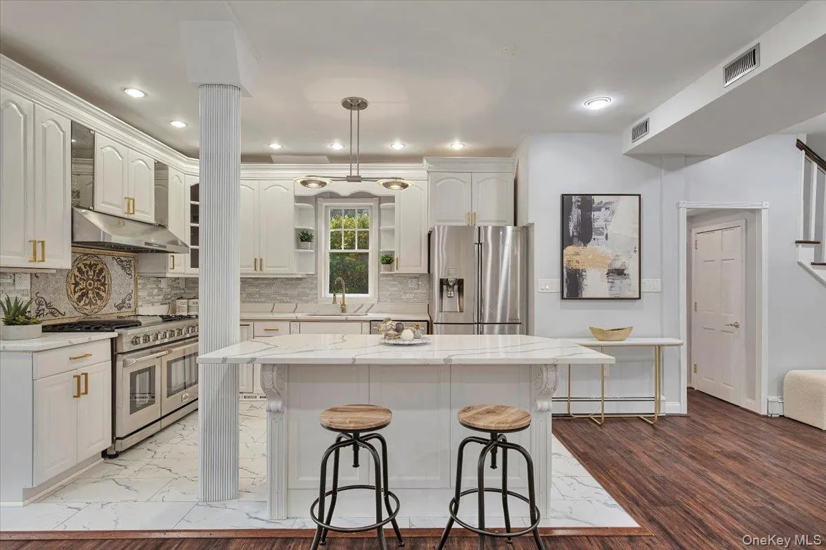193 Nelson Road, Scarsdale, NY, 4 Bedrooms Bedrooms, 7 Rooms Rooms,2 BathroomsBathrooms,Residential Lease,For Rent,Nelson,0,1019022 193 Nelson Road, Scarsdale, NY, 4 Bedrooms Bedrooms, 7 Rooms Rooms,2 BathroomsBathrooms,Residential Lease,For Rent,Nelson,0,1019022