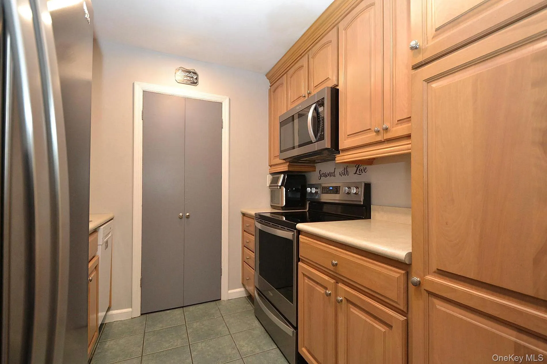 Galley Kitchen Galley Kitchen