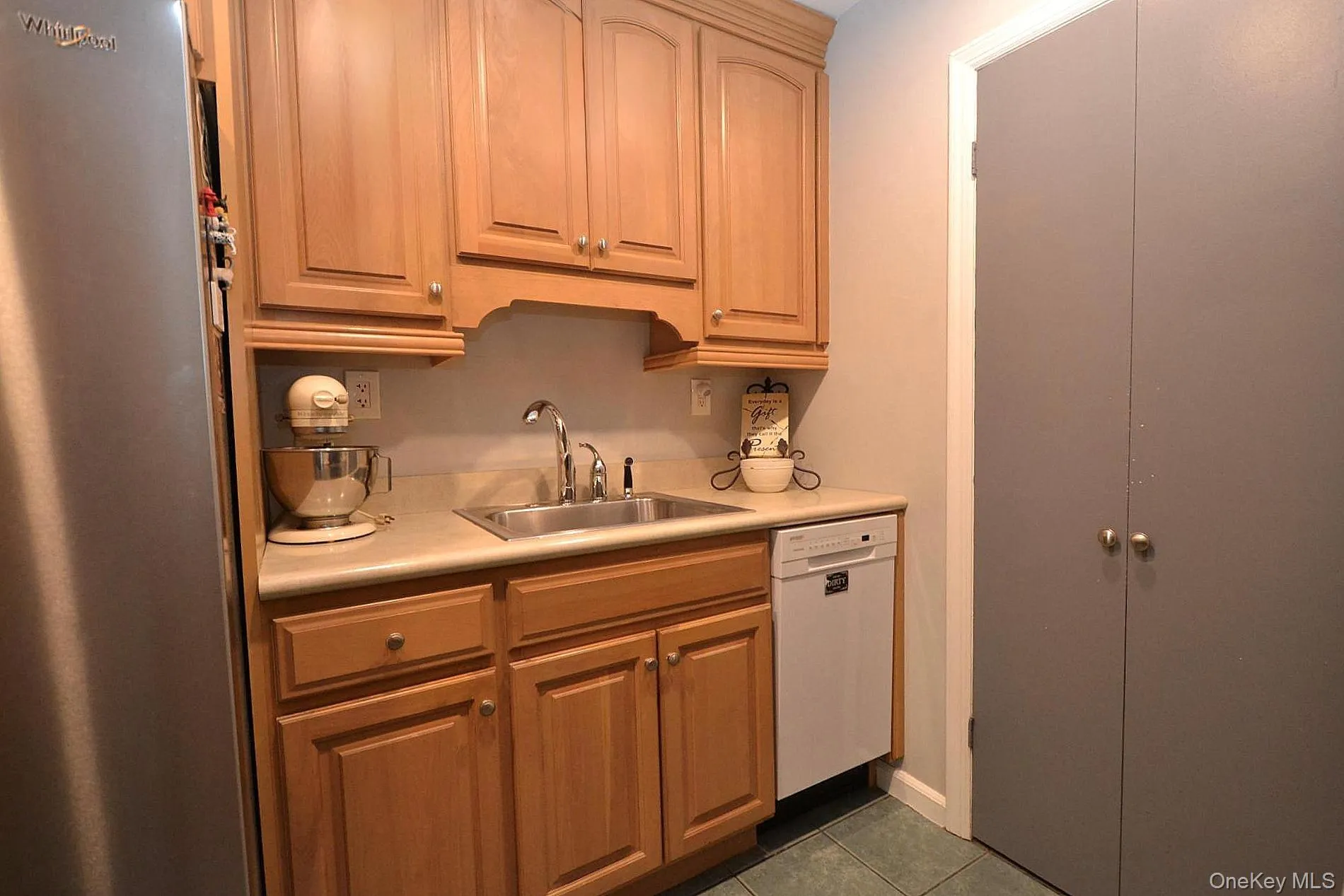 103 Richmond Boulevard, Islip, NY, 2 Bedrooms Bedrooms, 5 Rooms Rooms,1 BathroomBathrooms,Residential,For Rent,Richmond,0,1019025 103 Richmond Boulevard, Islip, NY, 2 Bedrooms Bedrooms, 5 Rooms Rooms,1 BathroomBathrooms,Residential,For Rent,Richmond,0,1019025