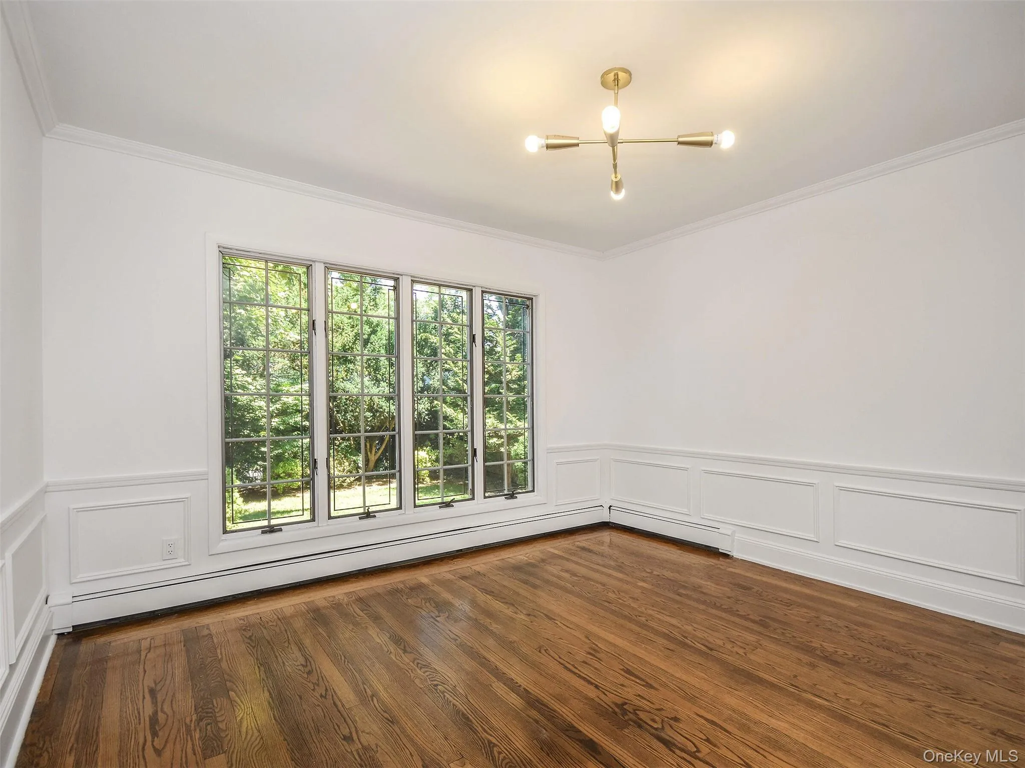 121 Hillcrest Avenue, North Hempstead, NY, 3 Bedrooms Bedrooms, 7 Rooms Rooms,2 BathroomsBathrooms,Residential Lease,For Rent,Hillcrest,0,1019028 121 Hillcrest Avenue, North Hempstead, NY, 3 Bedrooms Bedrooms, 7 Rooms Rooms,2 BathroomsBathrooms,Residential Lease,For Rent,Hillcrest,0,1019028