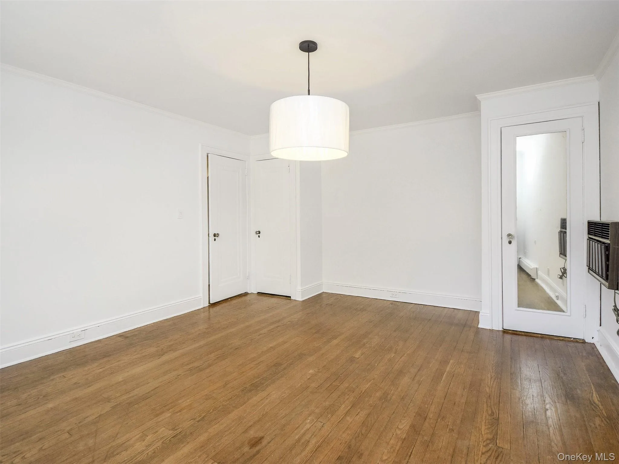 121 Hillcrest Avenue, North Hempstead, NY, 3 Bedrooms Bedrooms, 7 Rooms Rooms,2 BathroomsBathrooms,Residential Lease,For Rent,Hillcrest,0,1019028 121 Hillcrest Avenue, North Hempstead, NY, 3 Bedrooms Bedrooms, 7 Rooms Rooms,2 BathroomsBathrooms,Residential Lease,For Rent,Hillcrest,0,1019028