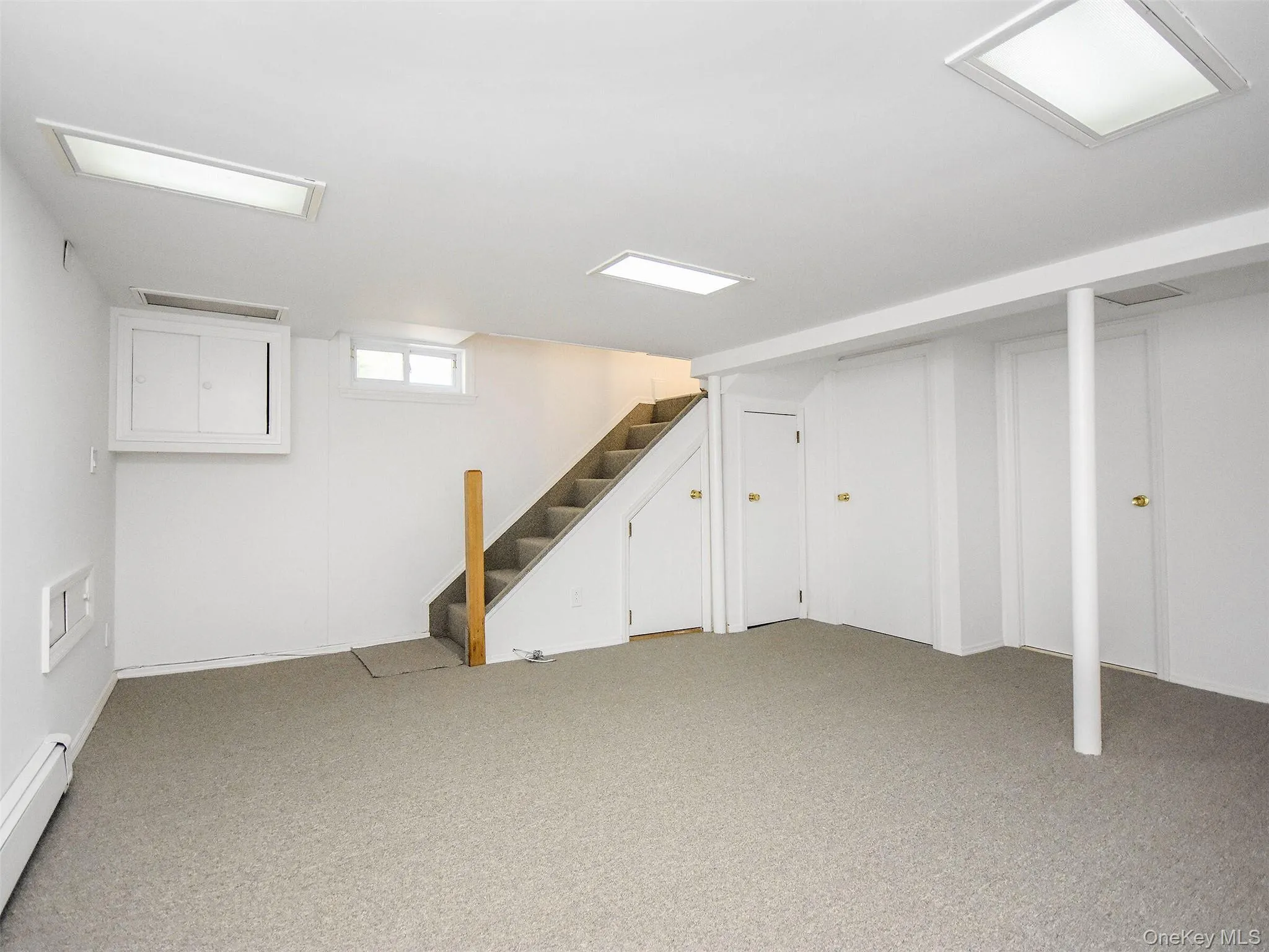 121 Hillcrest Avenue, North Hempstead, NY, 3 Bedrooms Bedrooms, 7 Rooms Rooms,2 BathroomsBathrooms,Residential Lease,For Rent,Hillcrest,0,1019028 121 Hillcrest Avenue, North Hempstead, NY, 3 Bedrooms Bedrooms, 7 Rooms Rooms,2 BathroomsBathrooms,Residential Lease,For Rent,Hillcrest,0,1019028