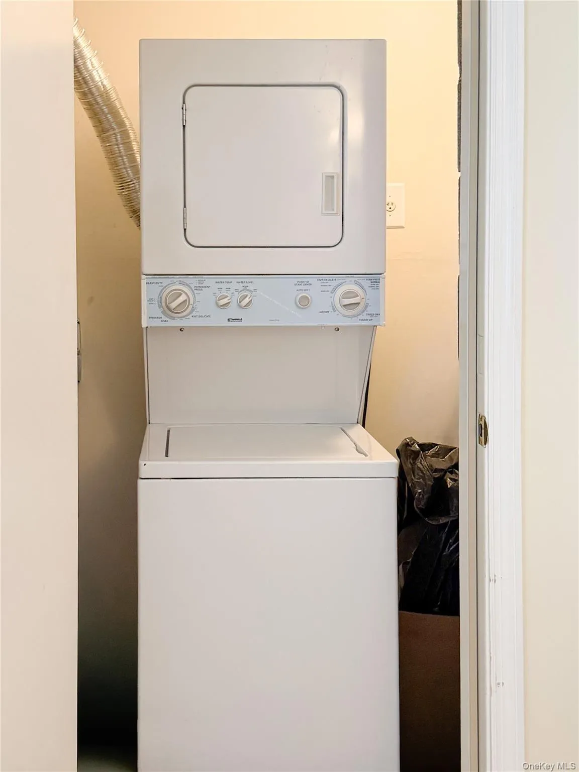 6106 Beach Front Road, New York, NY, 2 Bedrooms Bedrooms, 5 Rooms Rooms,10 BathroomsBathrooms,Residential,For Rent,Beach Front,0,1019030 6106 Beach Front Road, New York, NY, 2 Bedrooms Bedrooms, 5 Rooms Rooms,10 BathroomsBathrooms,Residential,For Rent,Beach Front,0,1019030