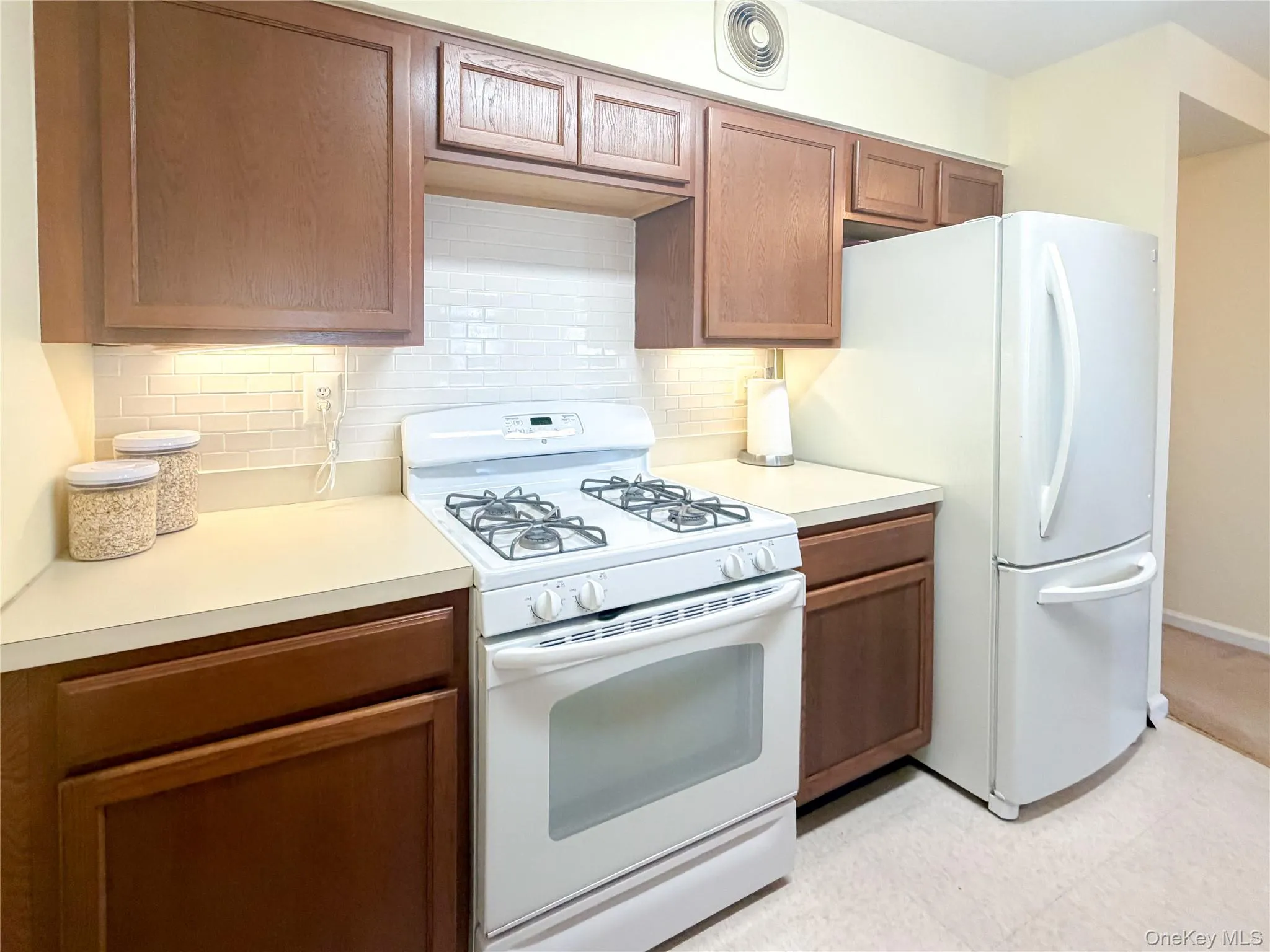 6106 Beach Front Road, New York, NY, 2 Bedrooms Bedrooms, 5 Rooms Rooms,10 BathroomsBathrooms,Residential,For Rent,Beach Front,0,1019030 6106 Beach Front Road, New York, NY, 2 Bedrooms Bedrooms, 5 Rooms Rooms,10 BathroomsBathrooms,Residential,For Rent,Beach Front,0,1019030