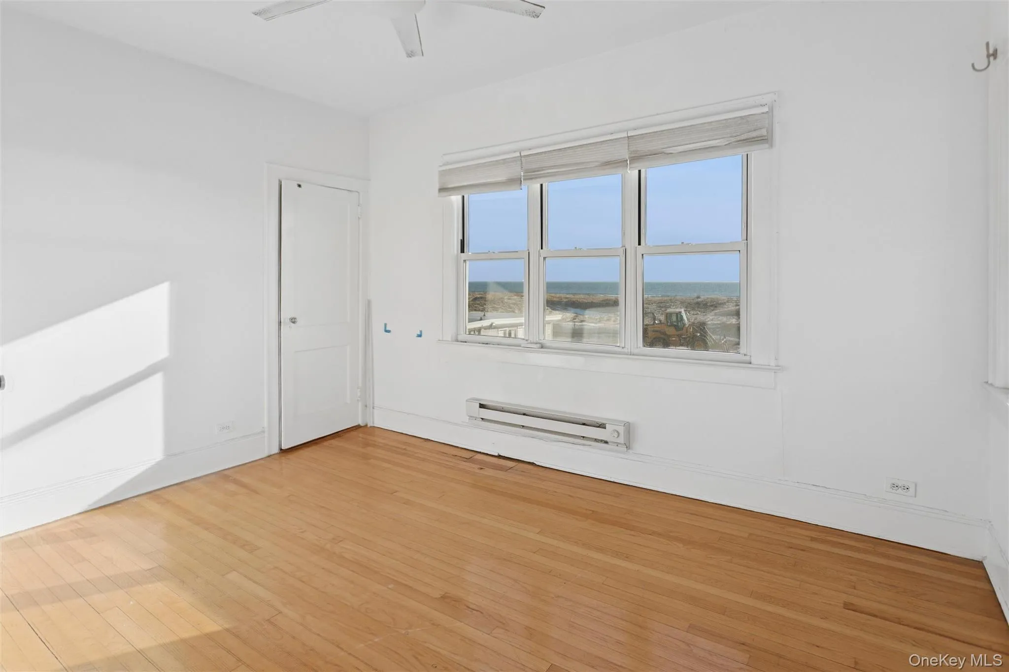23 Troy Avenue, Hempstead, NY, 2 Bedrooms Bedrooms, 5 Rooms Rooms,1 BathroomBathrooms,Residential Lease,For Rent,Troy,0,KEY1019037 23 Troy Avenue, Hempstead, NY, 2 Bedrooms Bedrooms, 5 Rooms Rooms,1 BathroomBathrooms,Residential Lease,For Rent,Troy,0,KEY1019037
