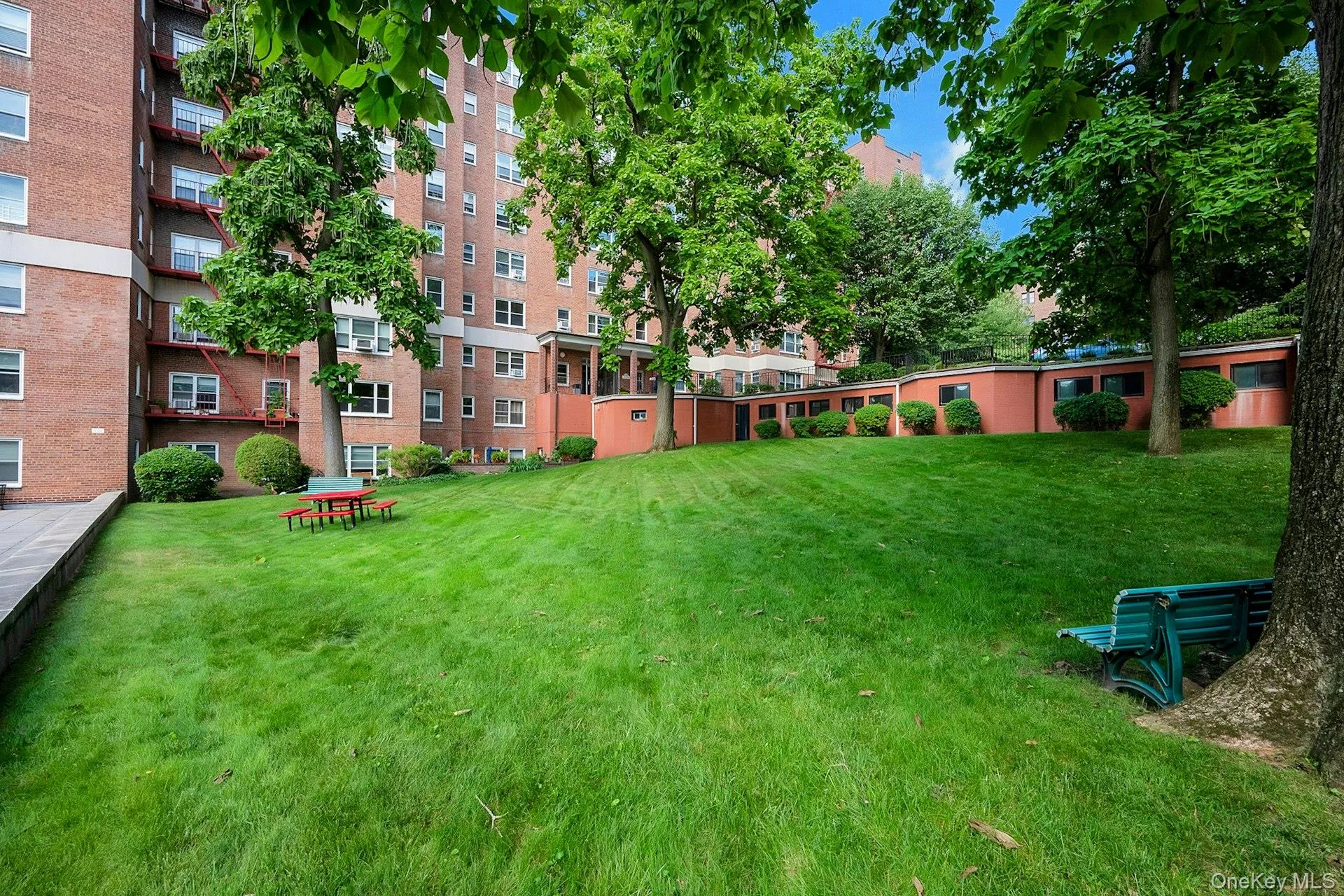 280 Collins Avenue, Mount Vernon, NY, 2 Bedrooms Bedrooms, 6 Rooms Rooms,2 BathroomsBathrooms,Residential,For Rent,Collins,0,1019040 280 Collins Avenue, Mount Vernon, NY, 2 Bedrooms Bedrooms, 6 Rooms Rooms,2 BathroomsBathrooms,Residential,For Rent,Collins,0,1019040