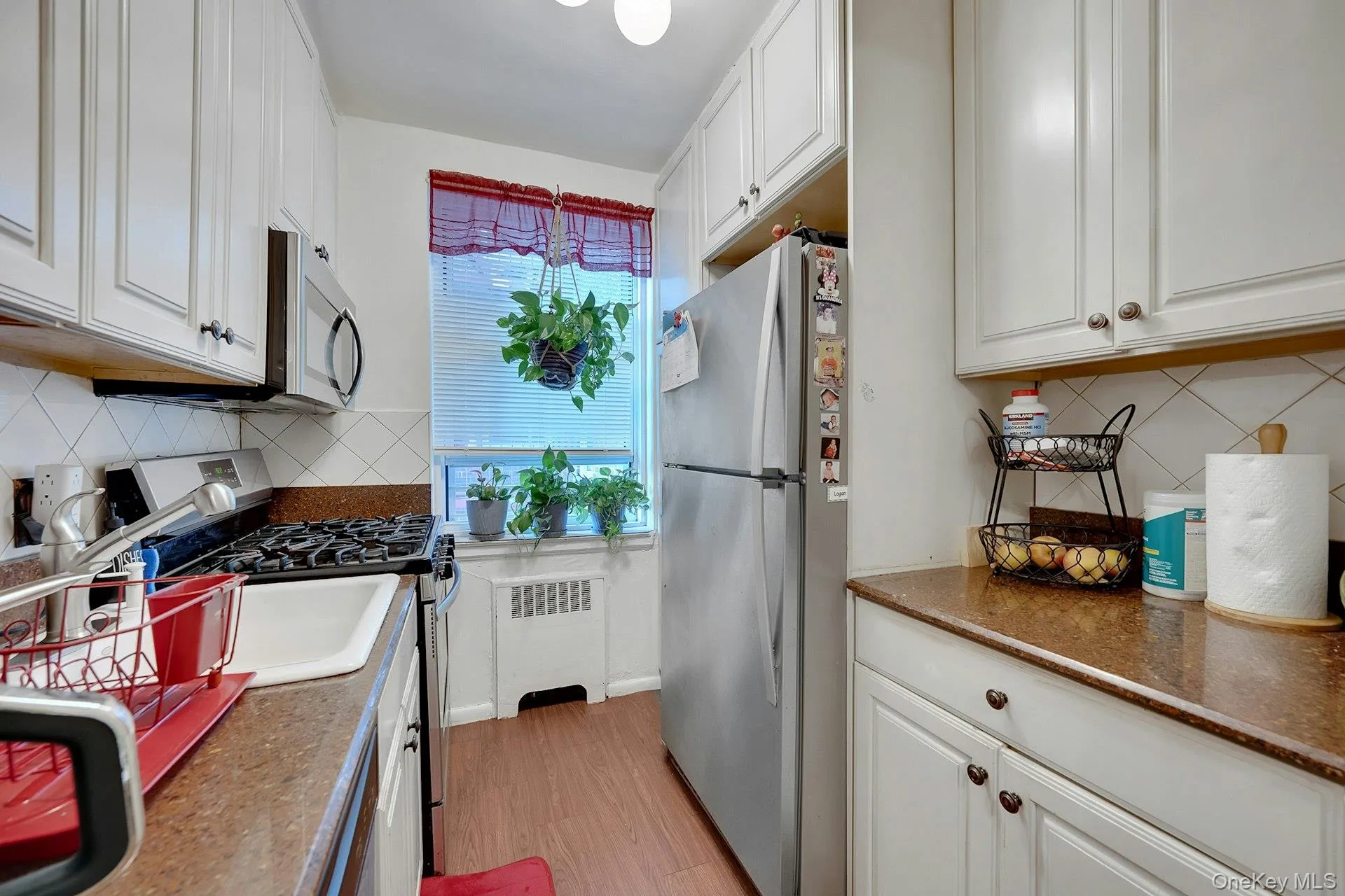 280 Collins Avenue, Mount Vernon, NY, 2 Bedrooms Bedrooms, 6 Rooms Rooms,2 BathroomsBathrooms,Residential,For Rent,Collins,0,1019040 280 Collins Avenue, Mount Vernon, NY, 2 Bedrooms Bedrooms, 6 Rooms Rooms,2 BathroomsBathrooms,Residential,For Rent,Collins,0,1019040
