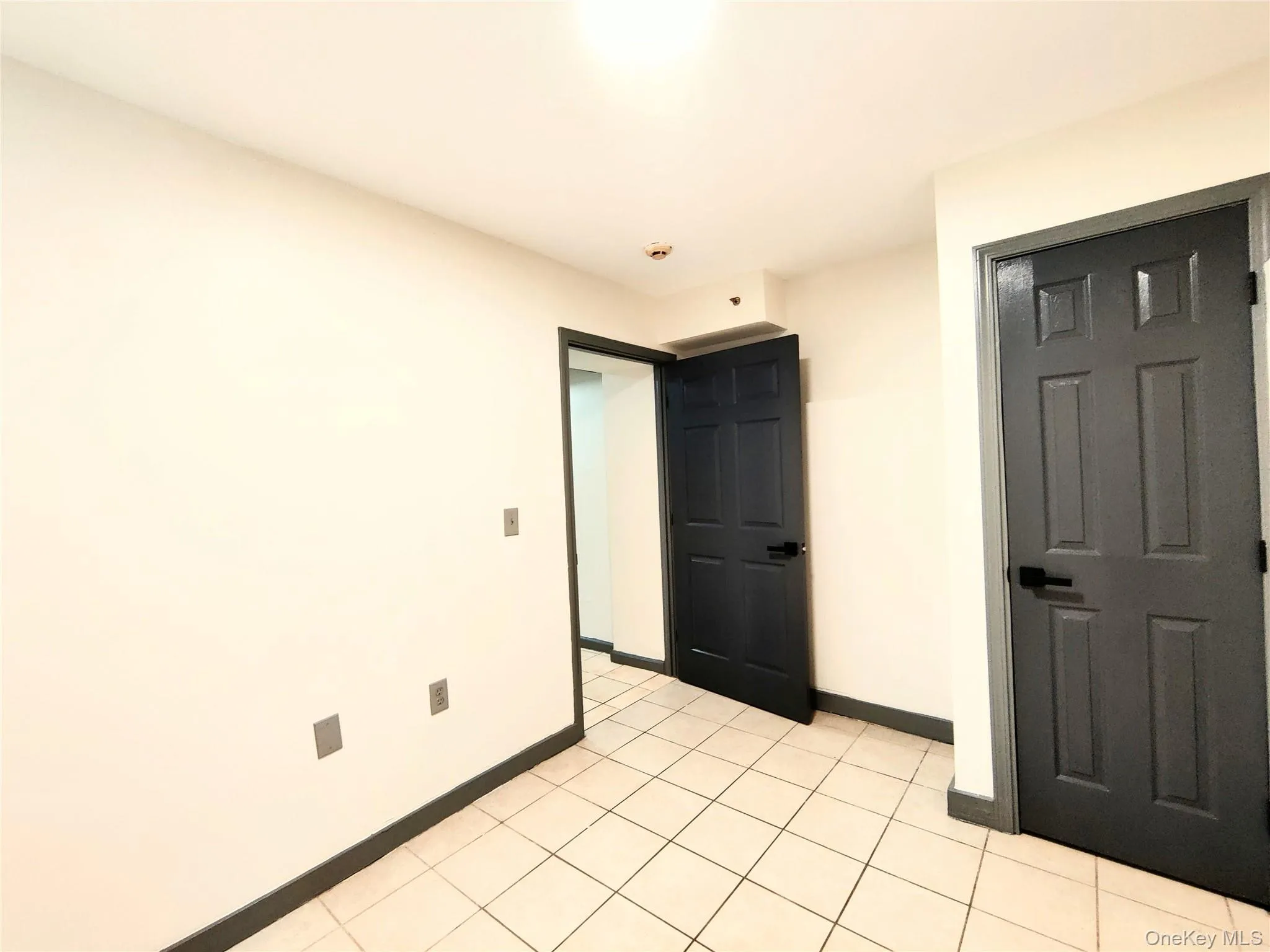 219 MILL Street, Poughkeepsie, NY, 2 Bedrooms Bedrooms, 5 Rooms Rooms,1 BathroomBathrooms,Residential Lease,For Rent,MILL,0,KEY1019043 219 MILL Street, Poughkeepsie, NY, 2 Bedrooms Bedrooms, 5 Rooms Rooms,1 BathroomBathrooms,Residential Lease,For Rent,MILL,0,KEY1019043