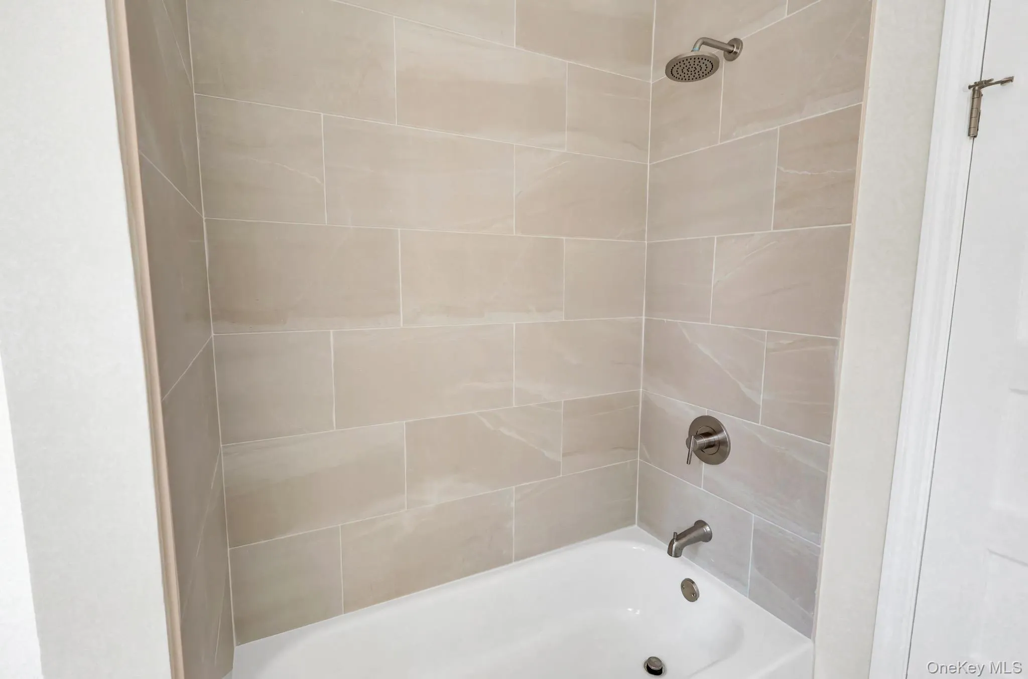 5 Columbia Street, Oyster Bay, NY, 4 Bedrooms Bedrooms, 6 Rooms Rooms,2 BathroomsBathrooms,Residential,For Rent,Columbia,0,1019049 5 Columbia Street, Oyster Bay, NY, 4 Bedrooms Bedrooms, 6 Rooms Rooms,2 BathroomsBathrooms,Residential,For Rent,Columbia,0,1019049