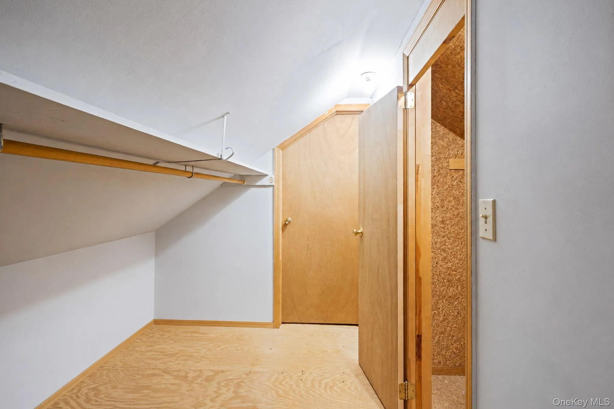 52 Albermarle Avenue, Huntington, NY, 4 Bedrooms Bedrooms, 8 Rooms Rooms,3 BathroomsBathrooms,Residential,For Rent,Albermarle,0,1019050 52 Albermarle Avenue, Huntington, NY, 4 Bedrooms Bedrooms, 8 Rooms Rooms,3 BathroomsBathrooms,Residential,For Rent,Albermarle,0,1019050